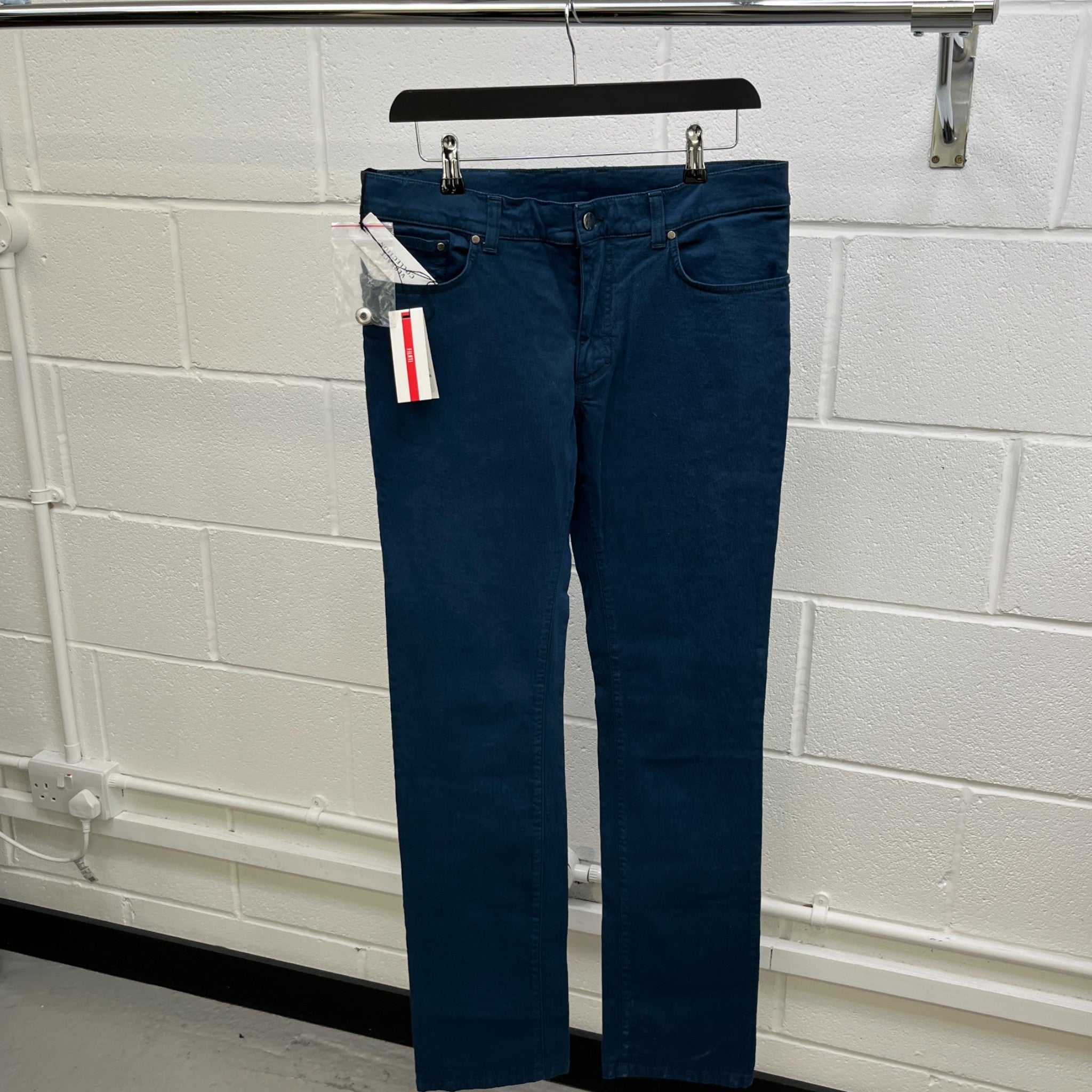 Men's Embroidered Medusa Logo Jeans Blue Size Waist 33"