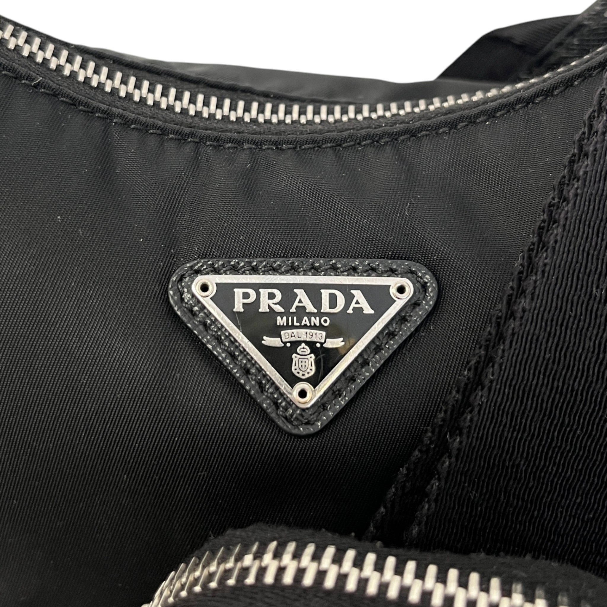 Women's Re-Edition 2005 Re-Nylon Handbag Black