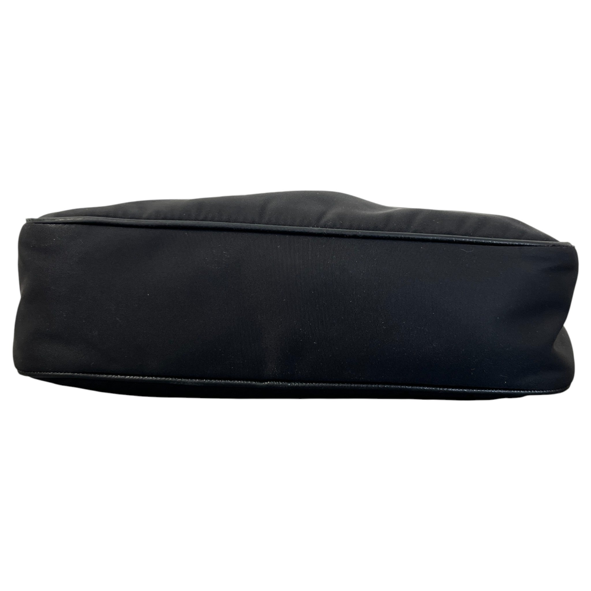 Women's Re-Edition 2005 Re-Nylon Handbag Black