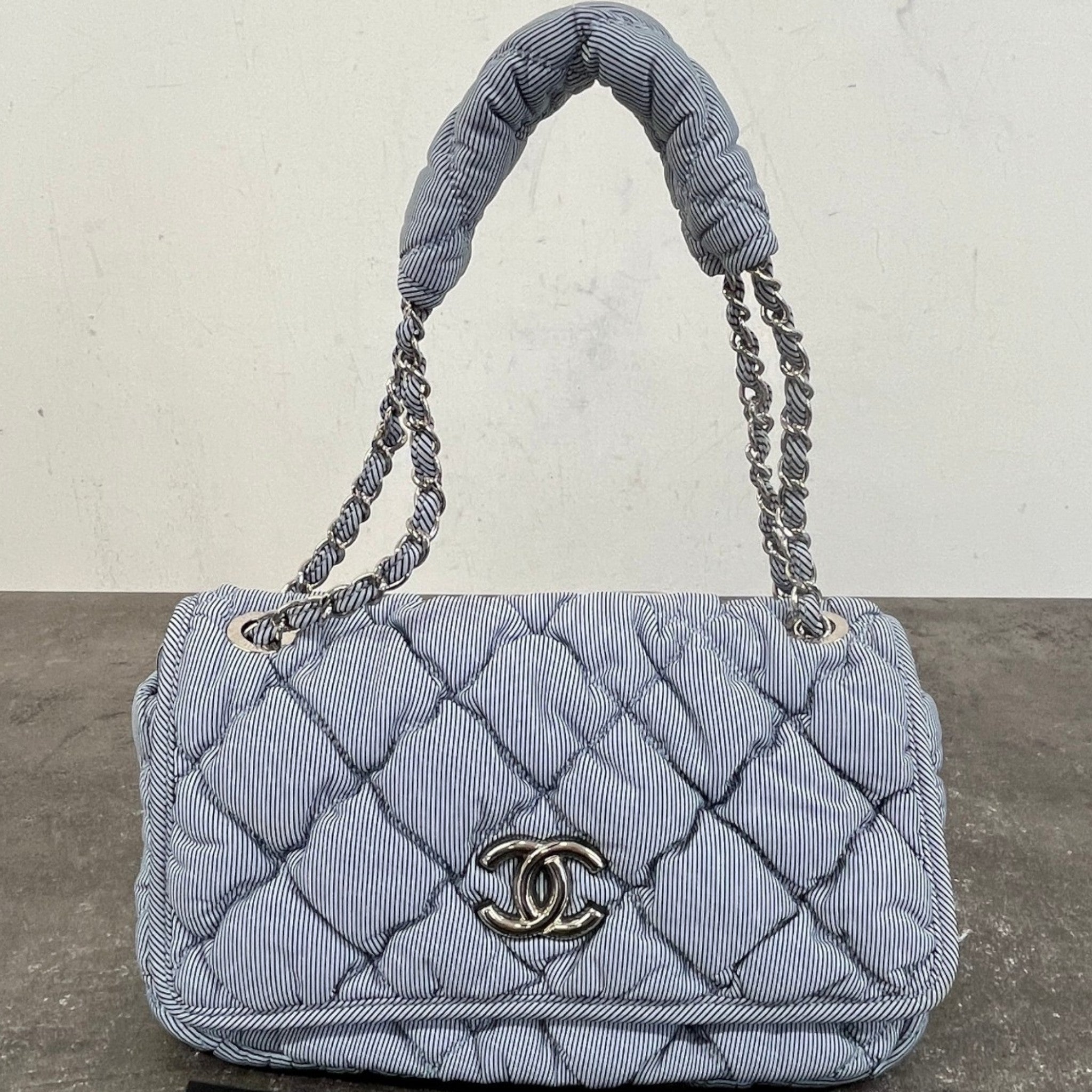 Women's Cruise Bubble Quilted Flap Bag Blue