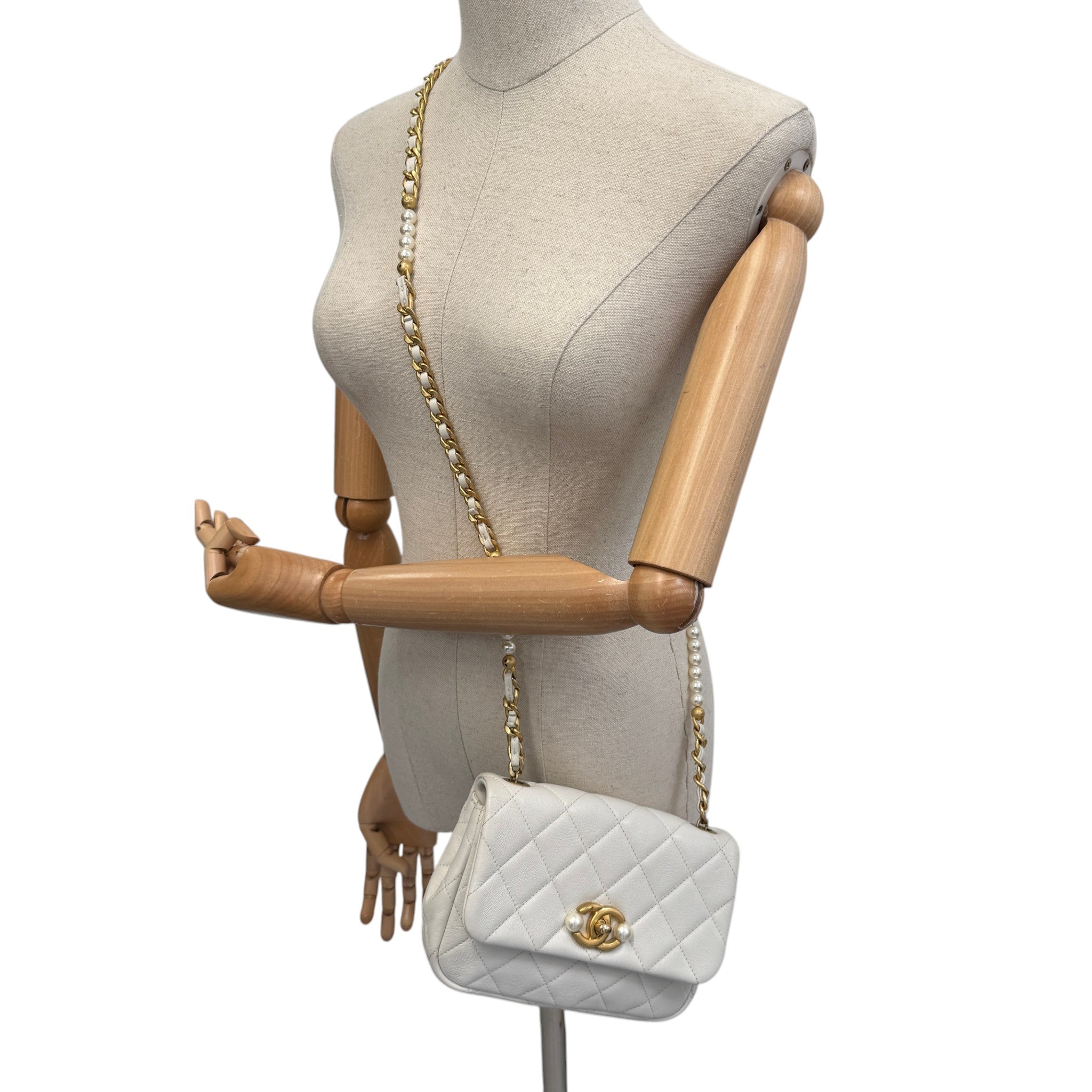 Women's Pearl Side Flap Bag White