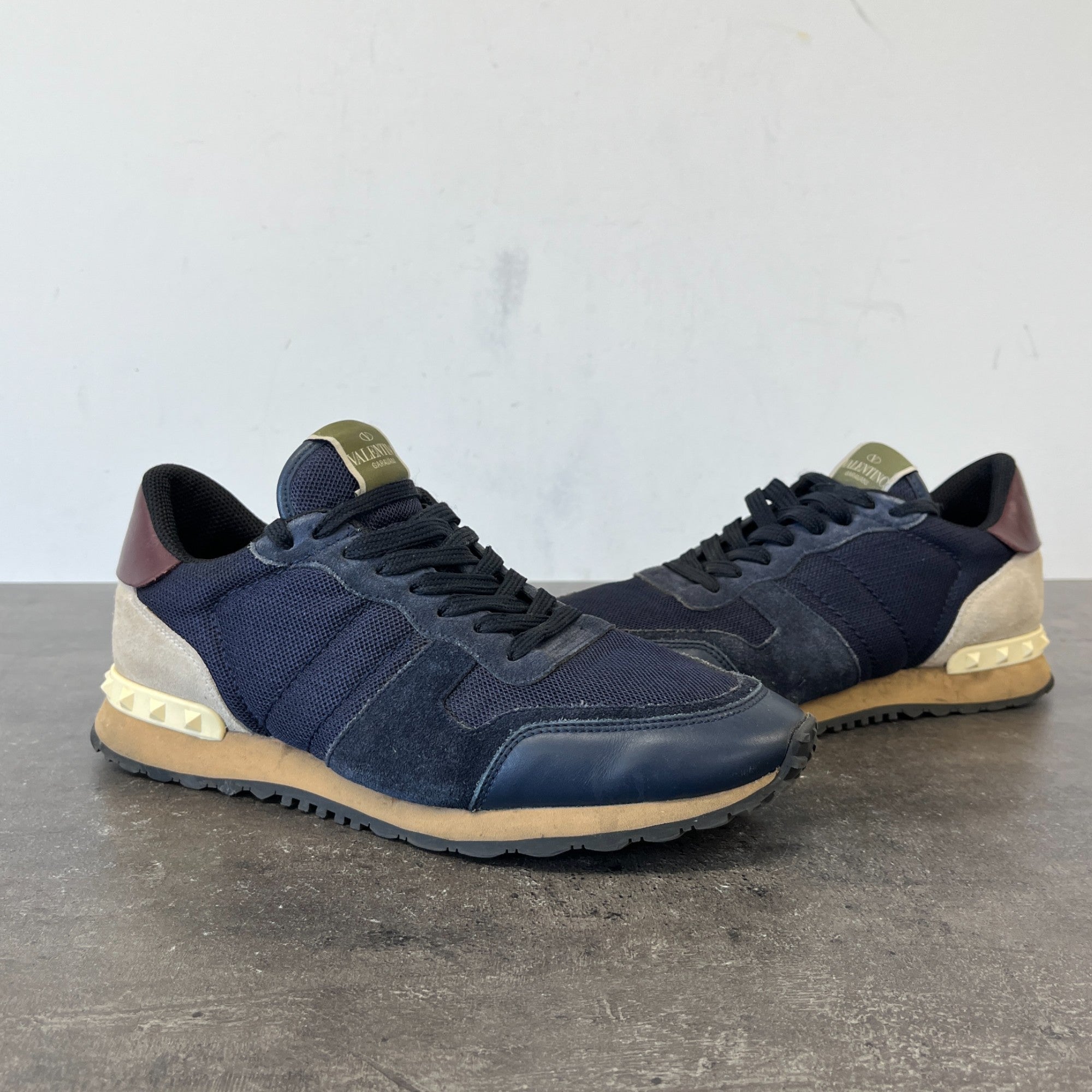 Men's Rockrunner Low Trainers Navy Size EU 42 / UK 8