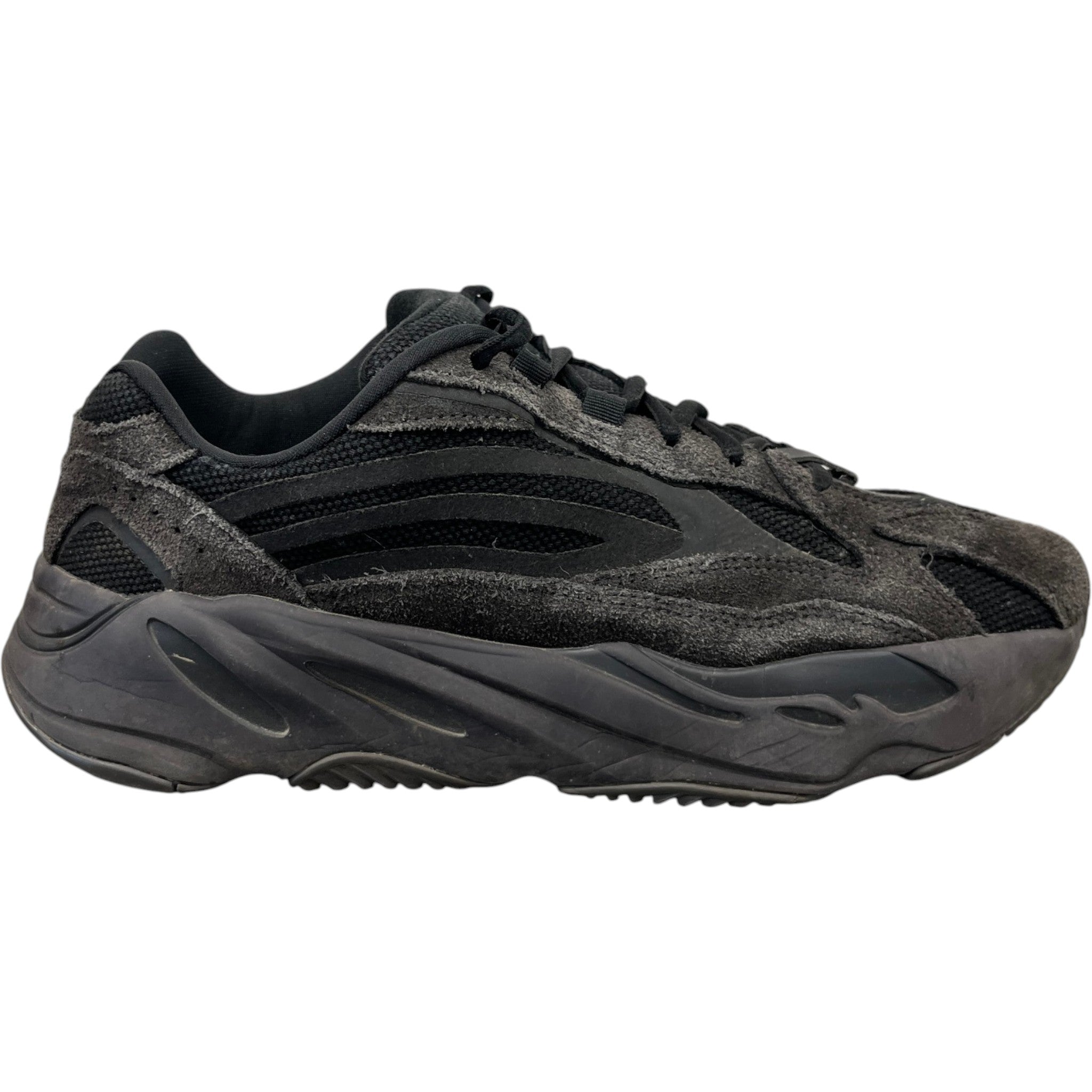 Men's Boost 700 Low Trainers Black Size EU 42.5 / UK 8.5