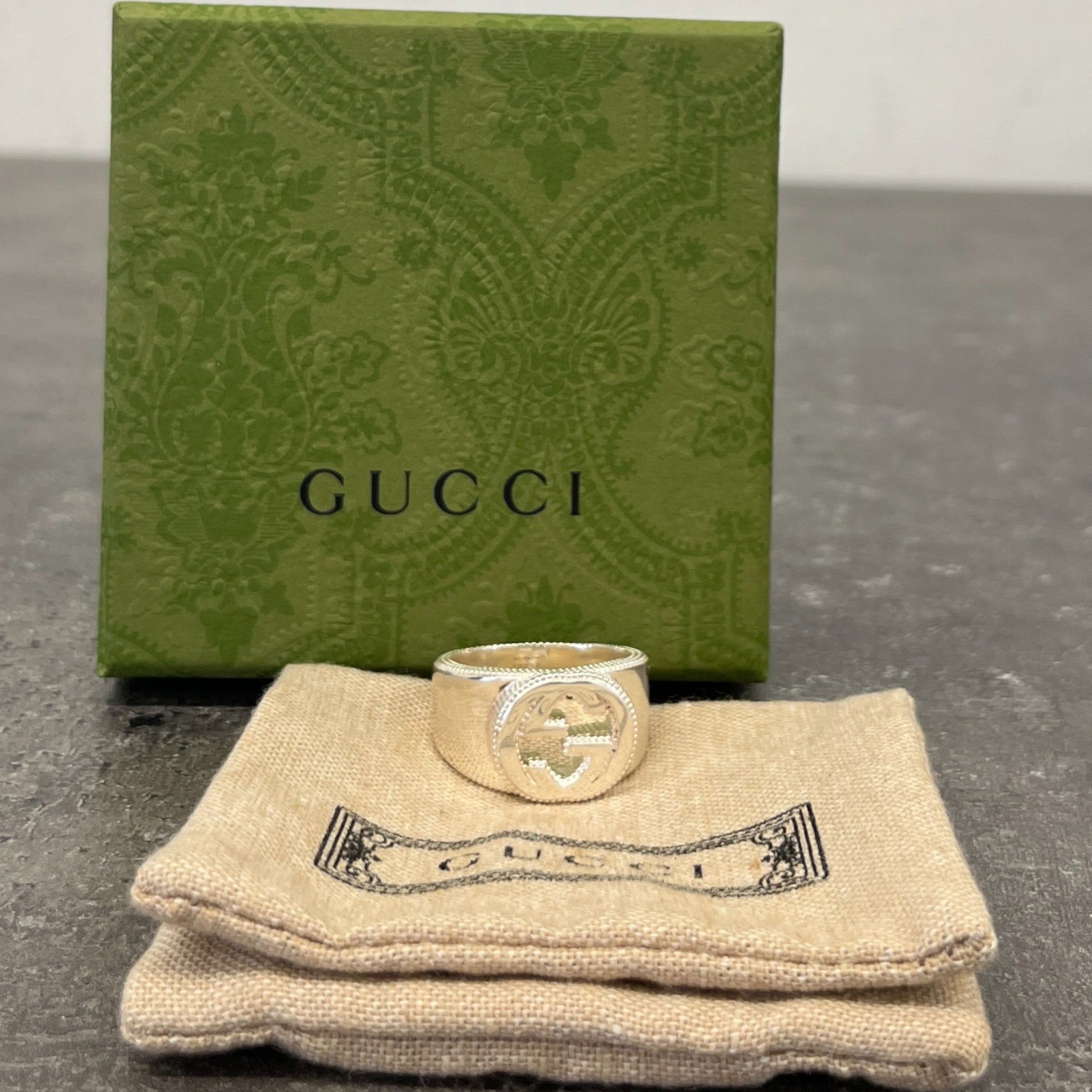 Men's Interlocking G Ring Silver