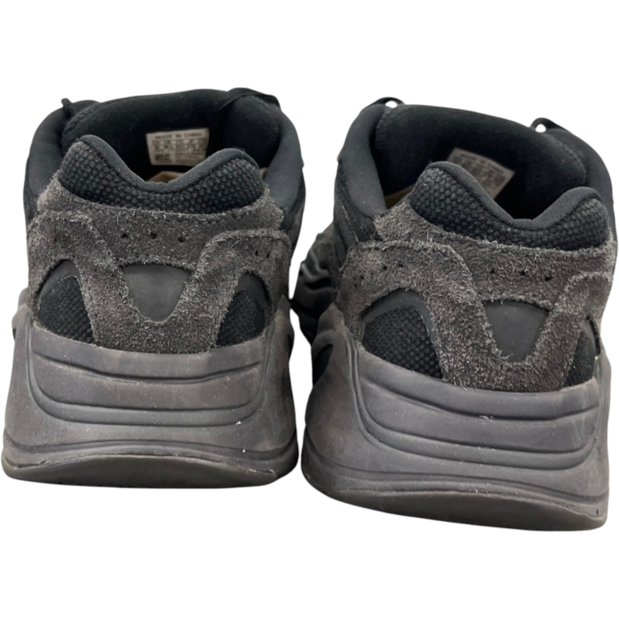 Men's Boost 700 Low Trainers Black Size EU 42.5 / UK 8.5