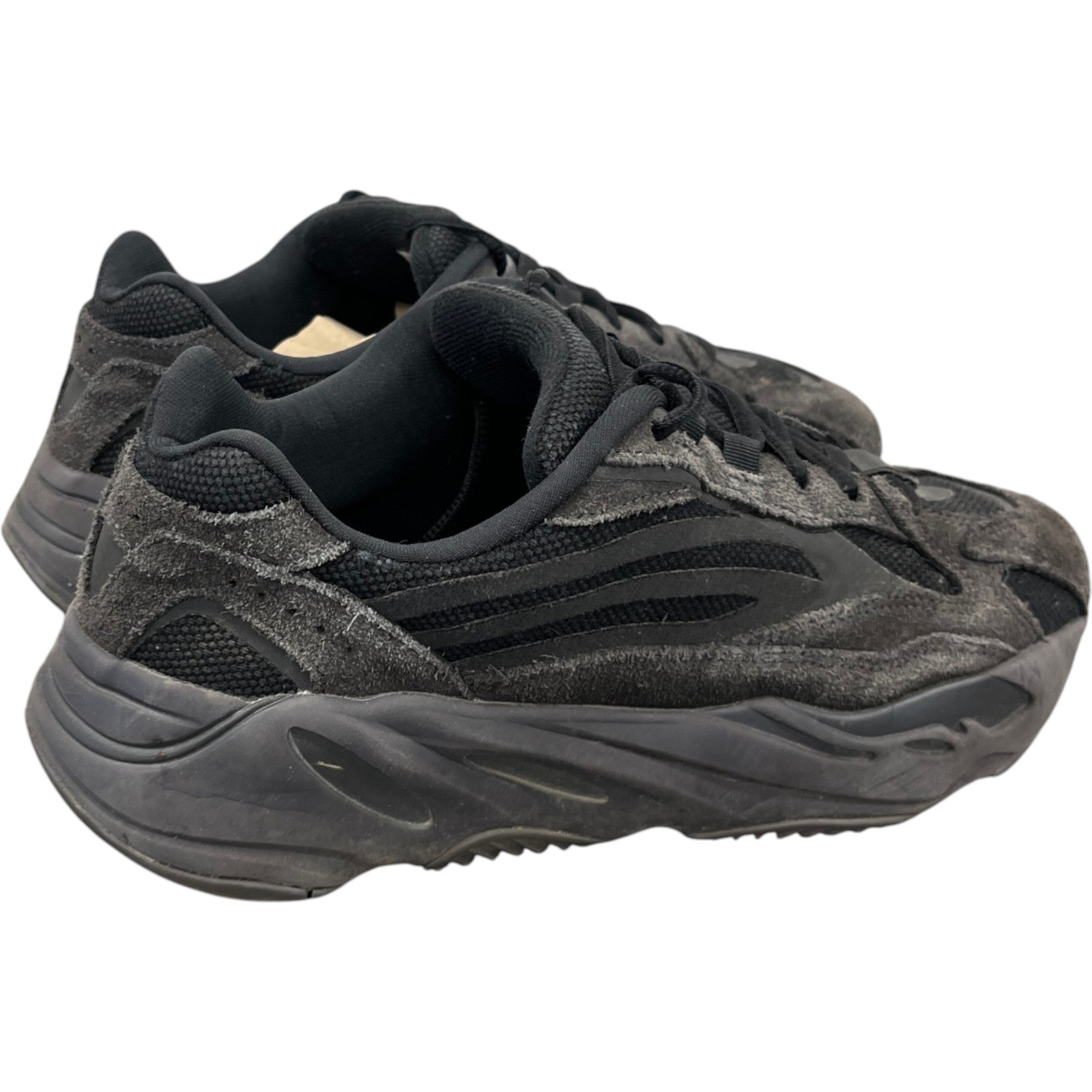 Men's Boost 700 Low Trainers Black Size EU 42.5 / UK 8.5