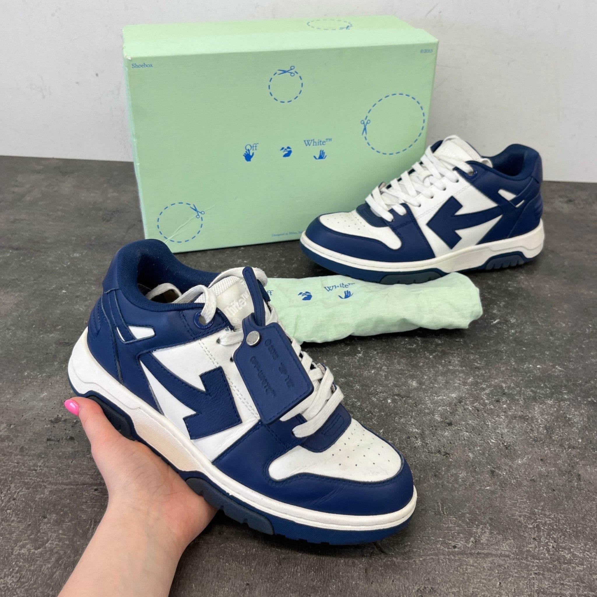 Men's Out Of Office Low Trainers Navy Size EU 40 / UK 6