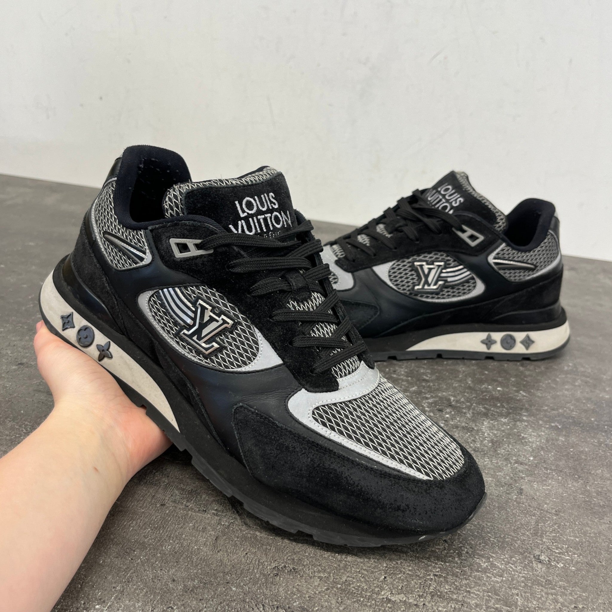 Men's Run Away Low Trainers Black Size EU 43 / UK 9
