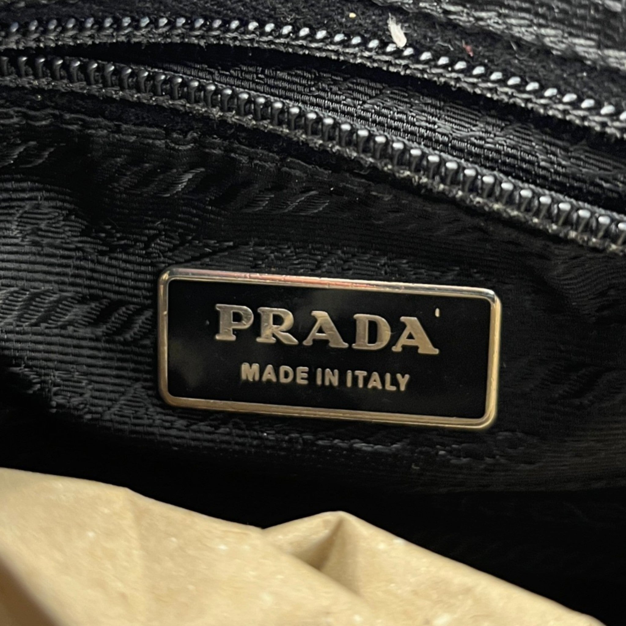 Men's Plaque Logo Messenger Bag Black
