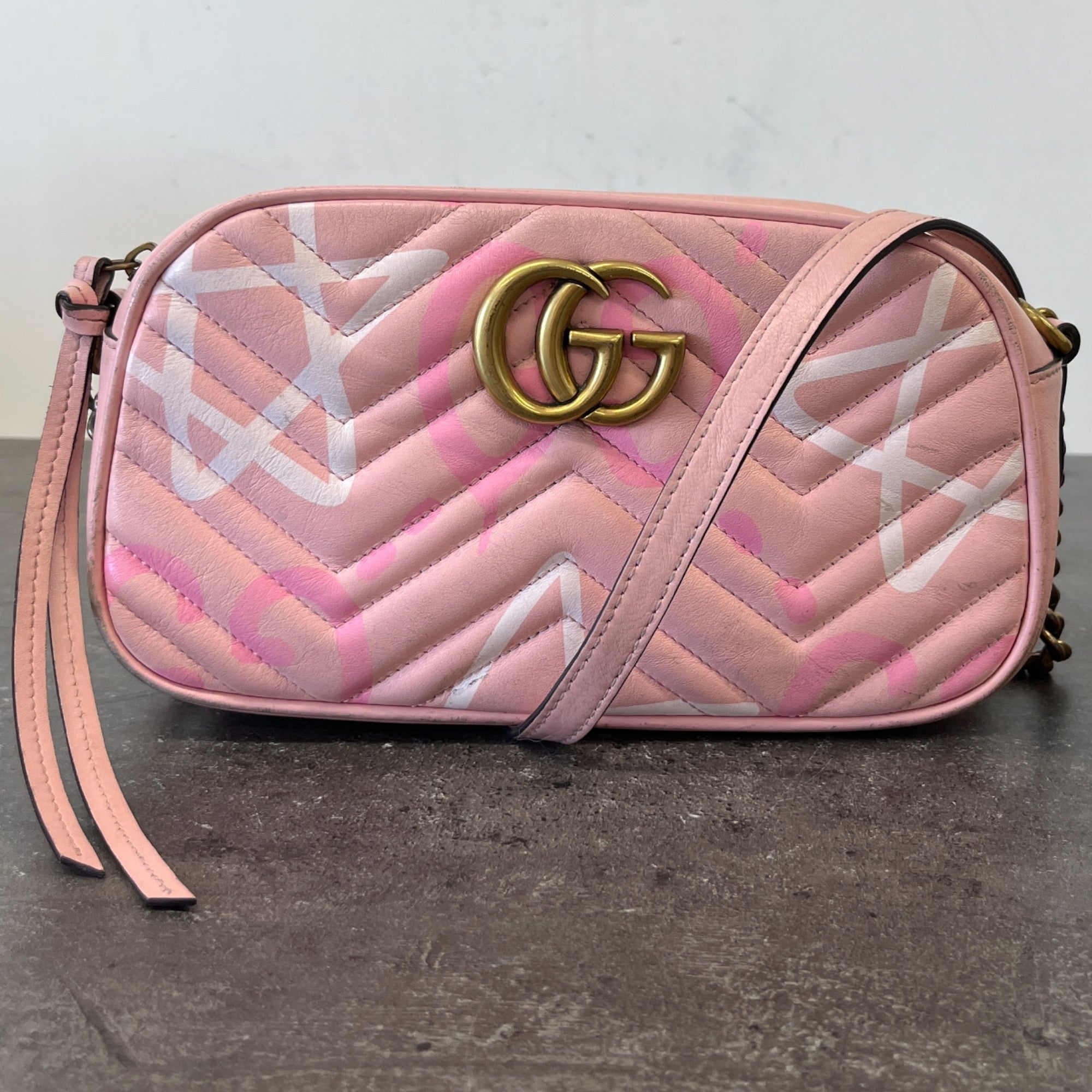 Women's Gg Graffiti Marmont Bag Pink