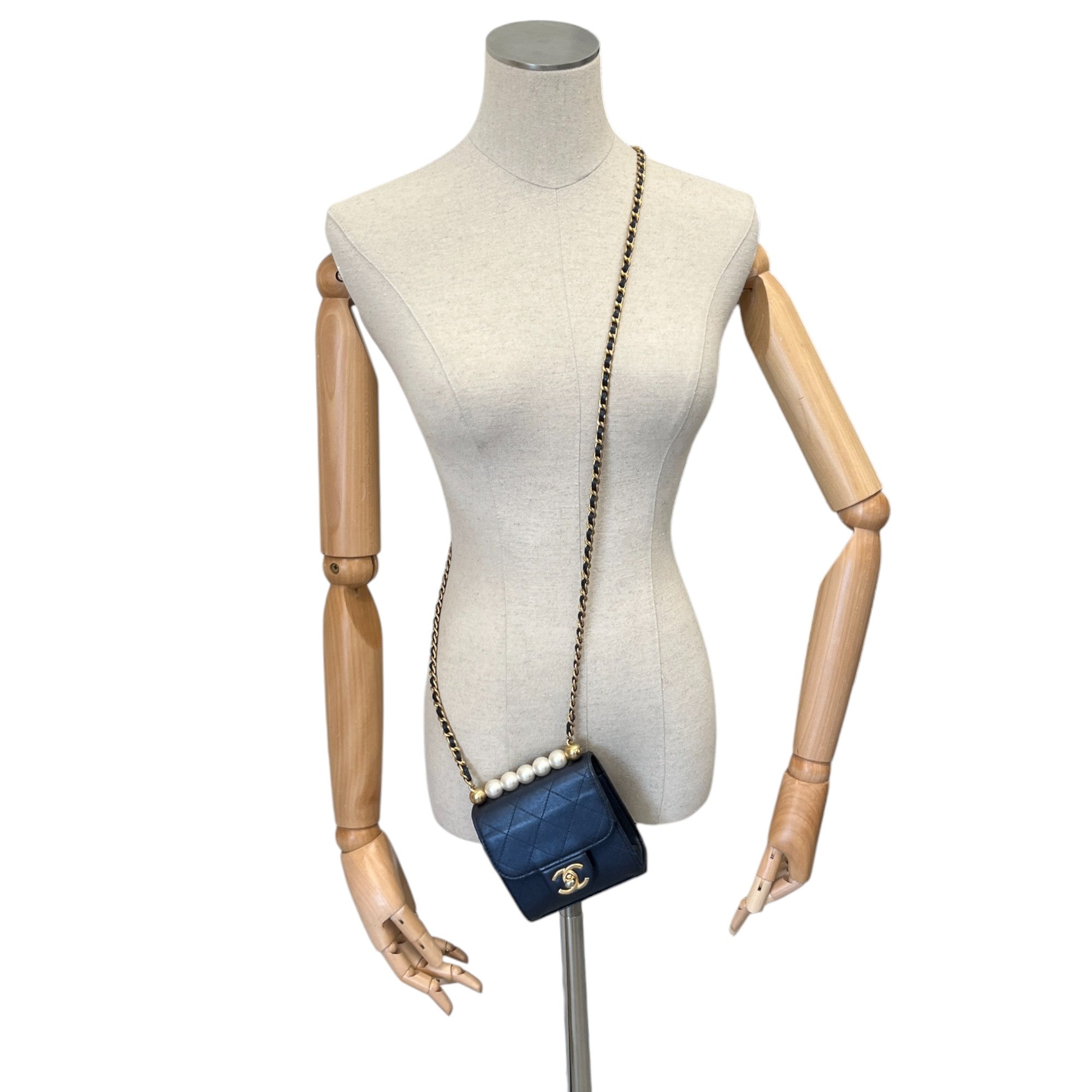 Women's Mini Cc Chic Pearl Crossbody Bag Navy