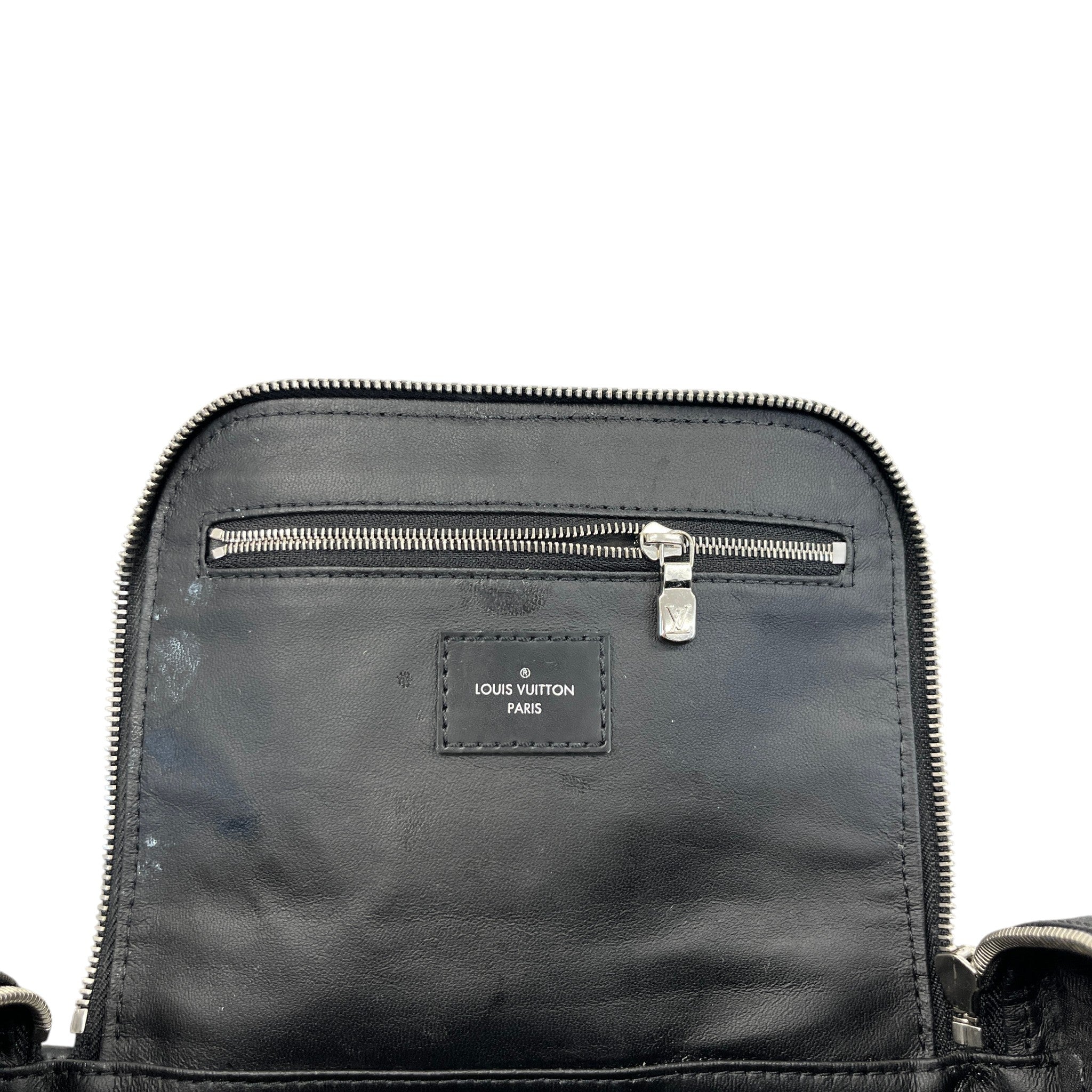 Men's Damier Graphite Toiletry Bag Black