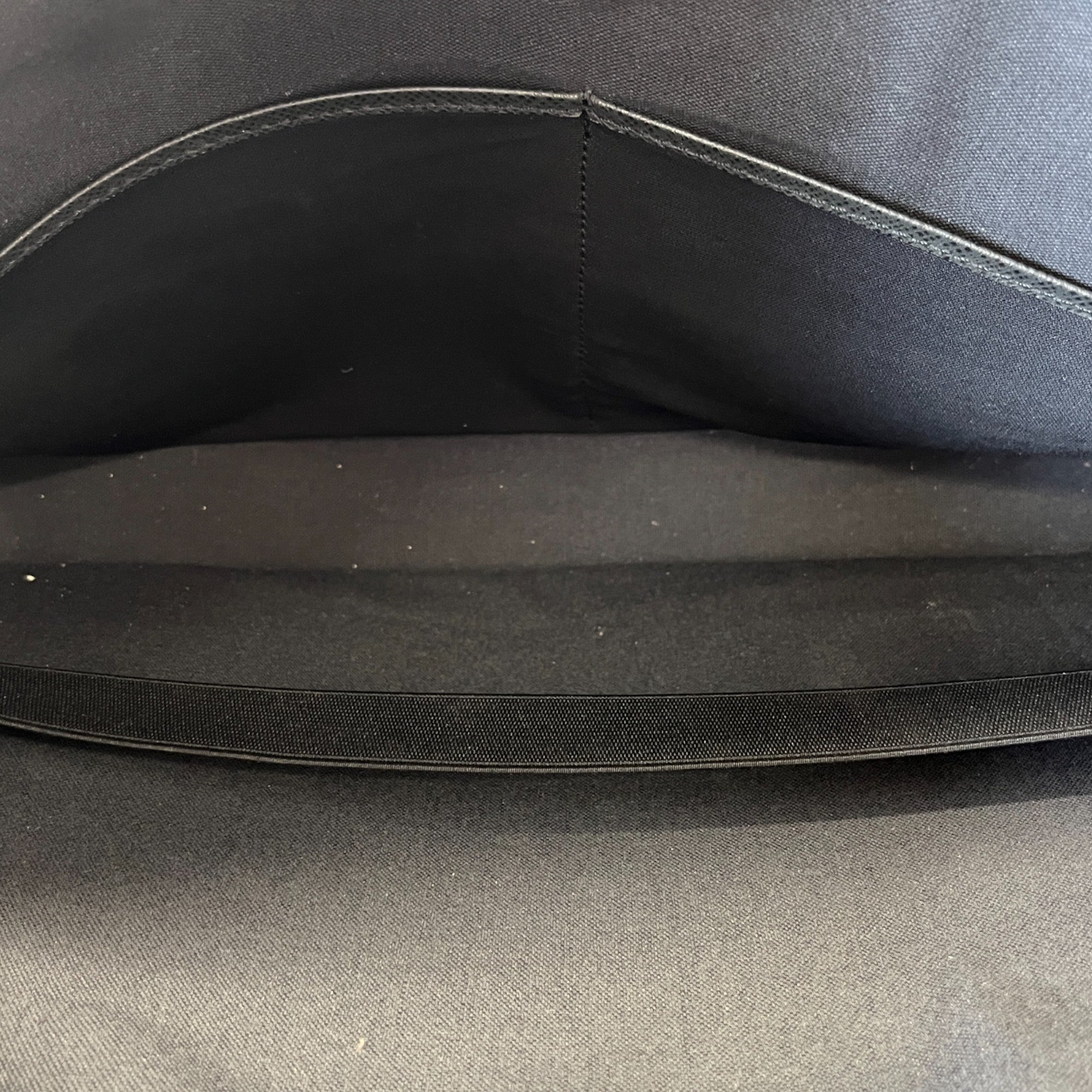 Men's Taiga Igor Briefcase Bag Black