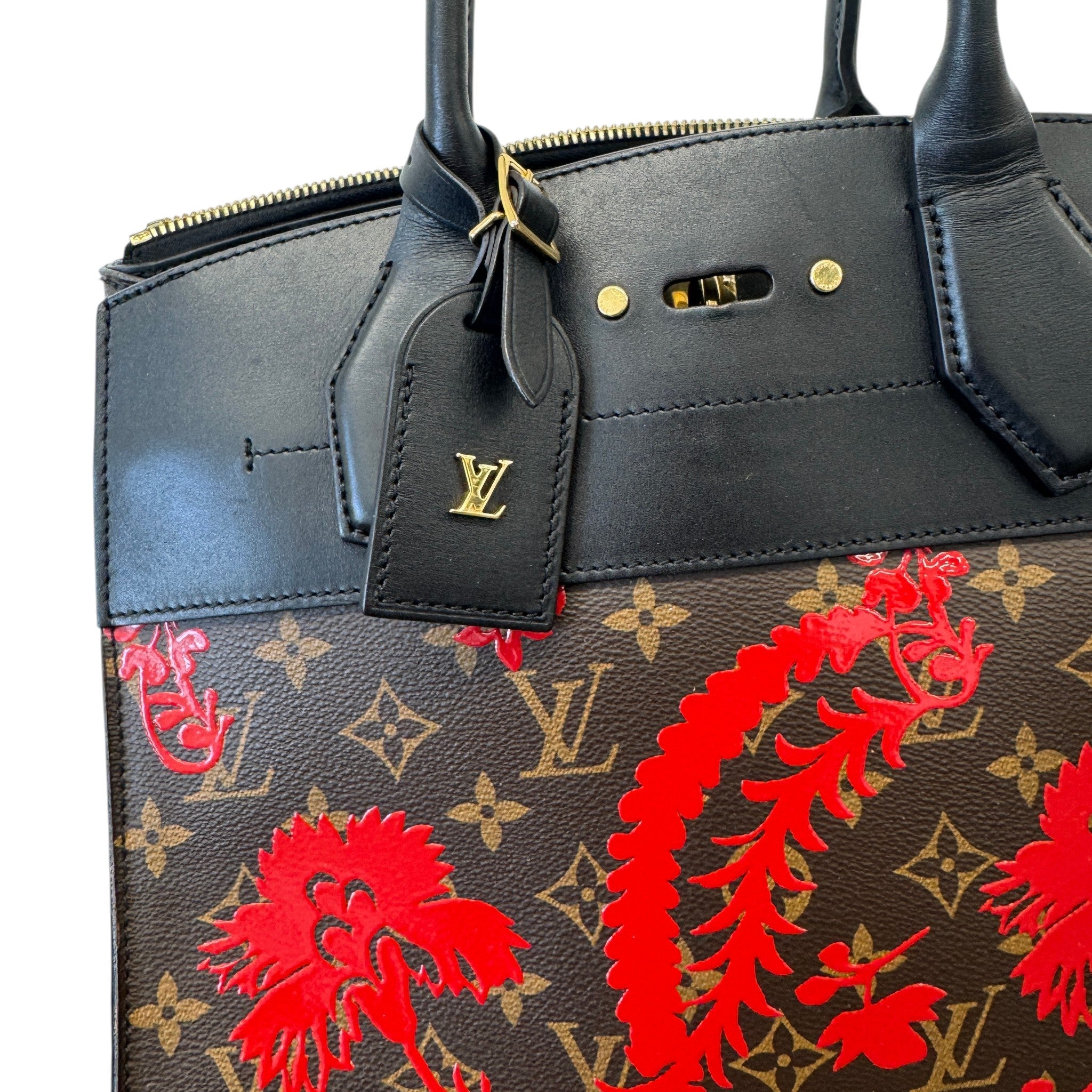 Women's Blossom City Steamer Mm Handbag Black