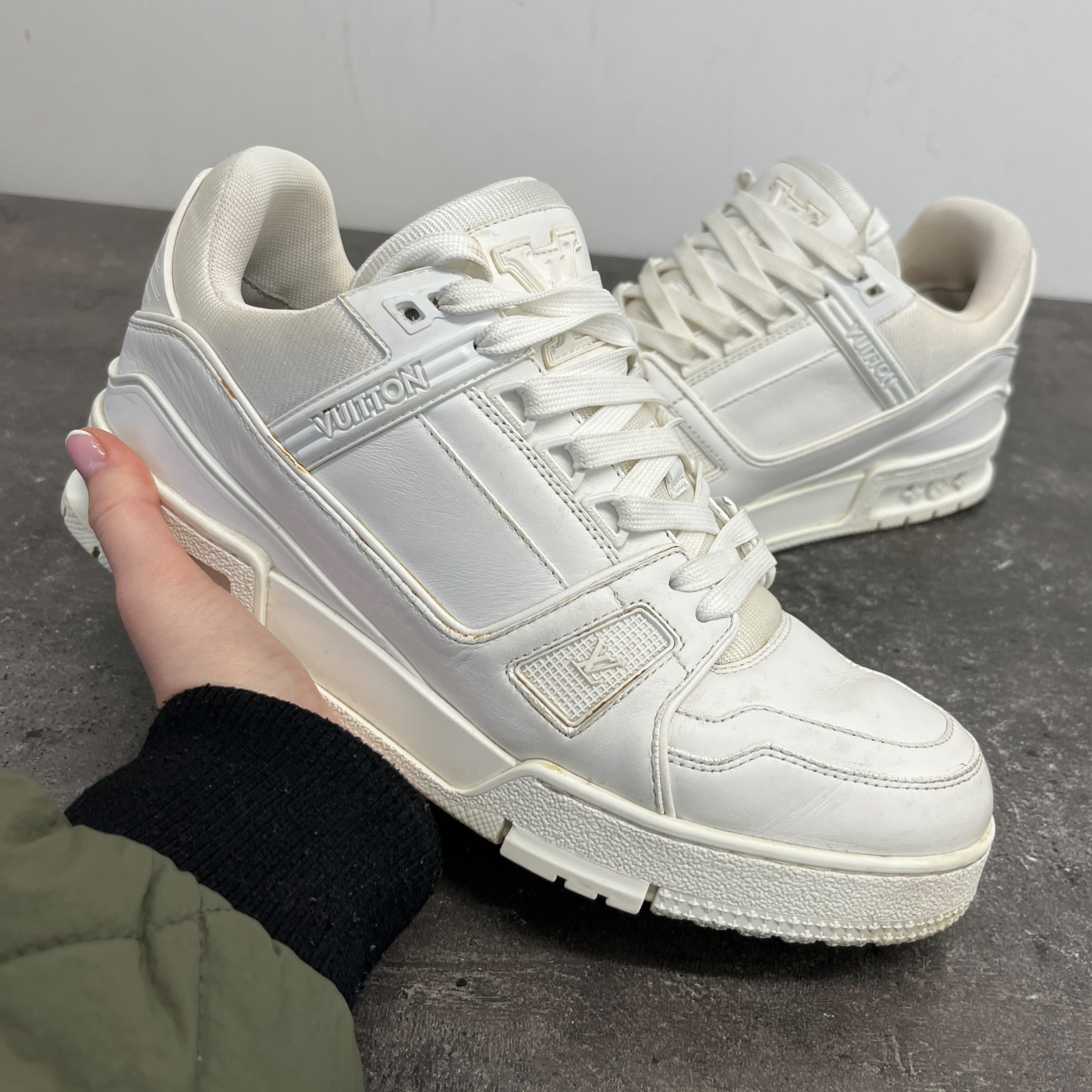 Men's Lv Low Trainers White Size EU 40 / UK 6