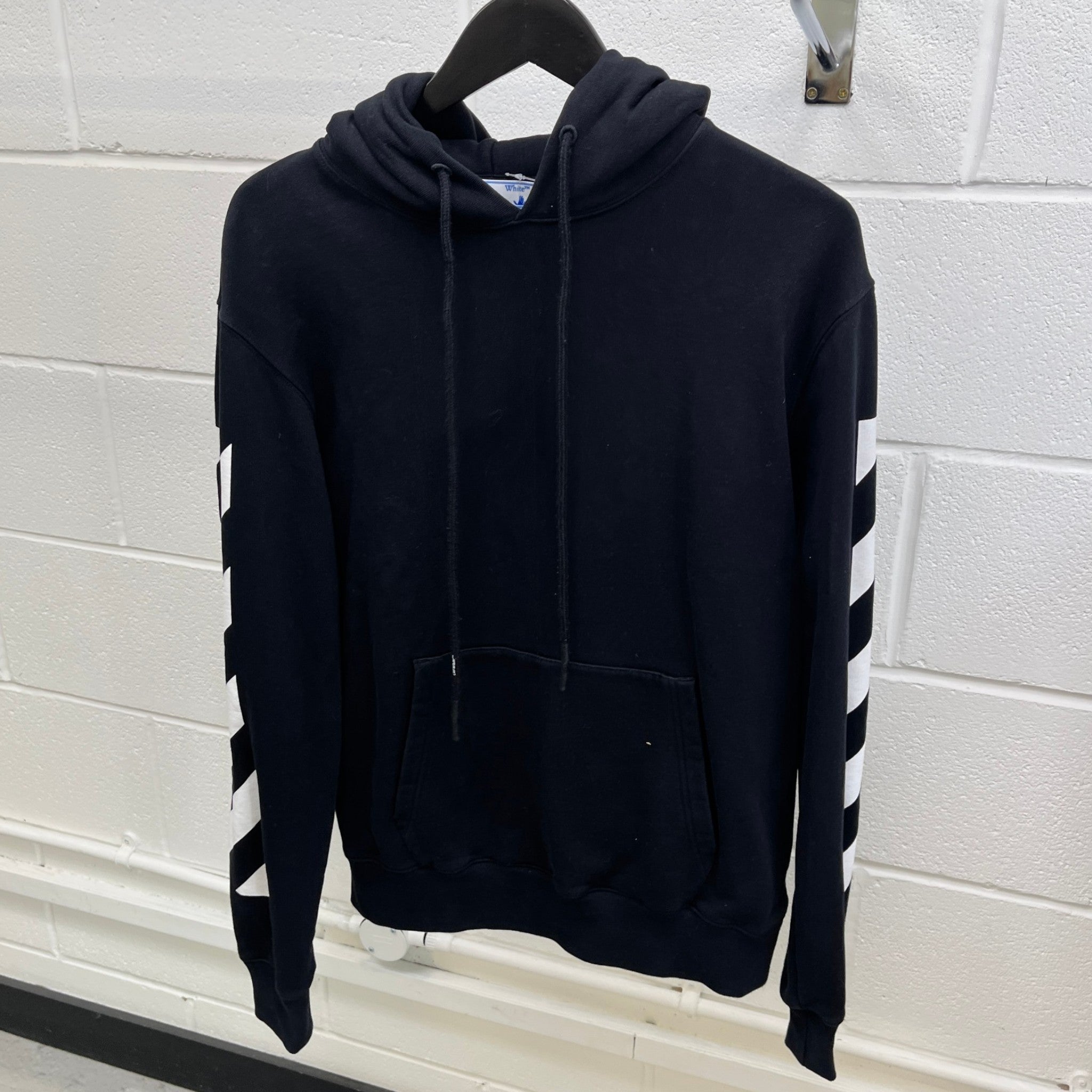 Men's Arrow Logo Hoodie Black Size S