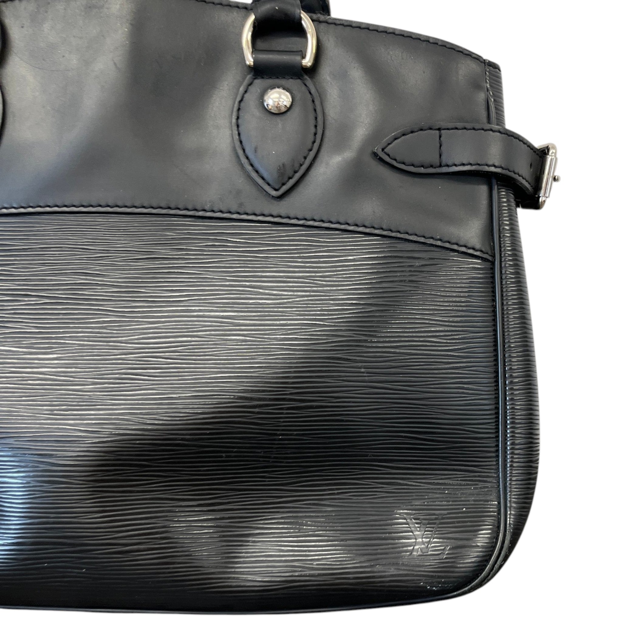 Women's Epi Leather Passy Pm Bag Black