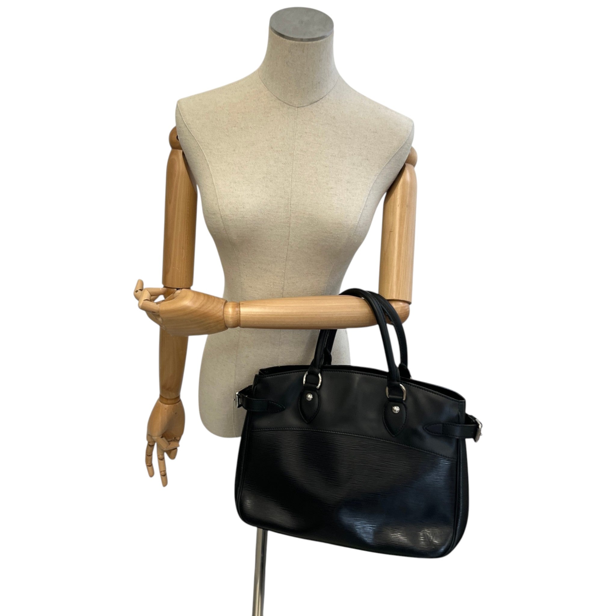 Women's Epi Leather Passy Pm Bag Black