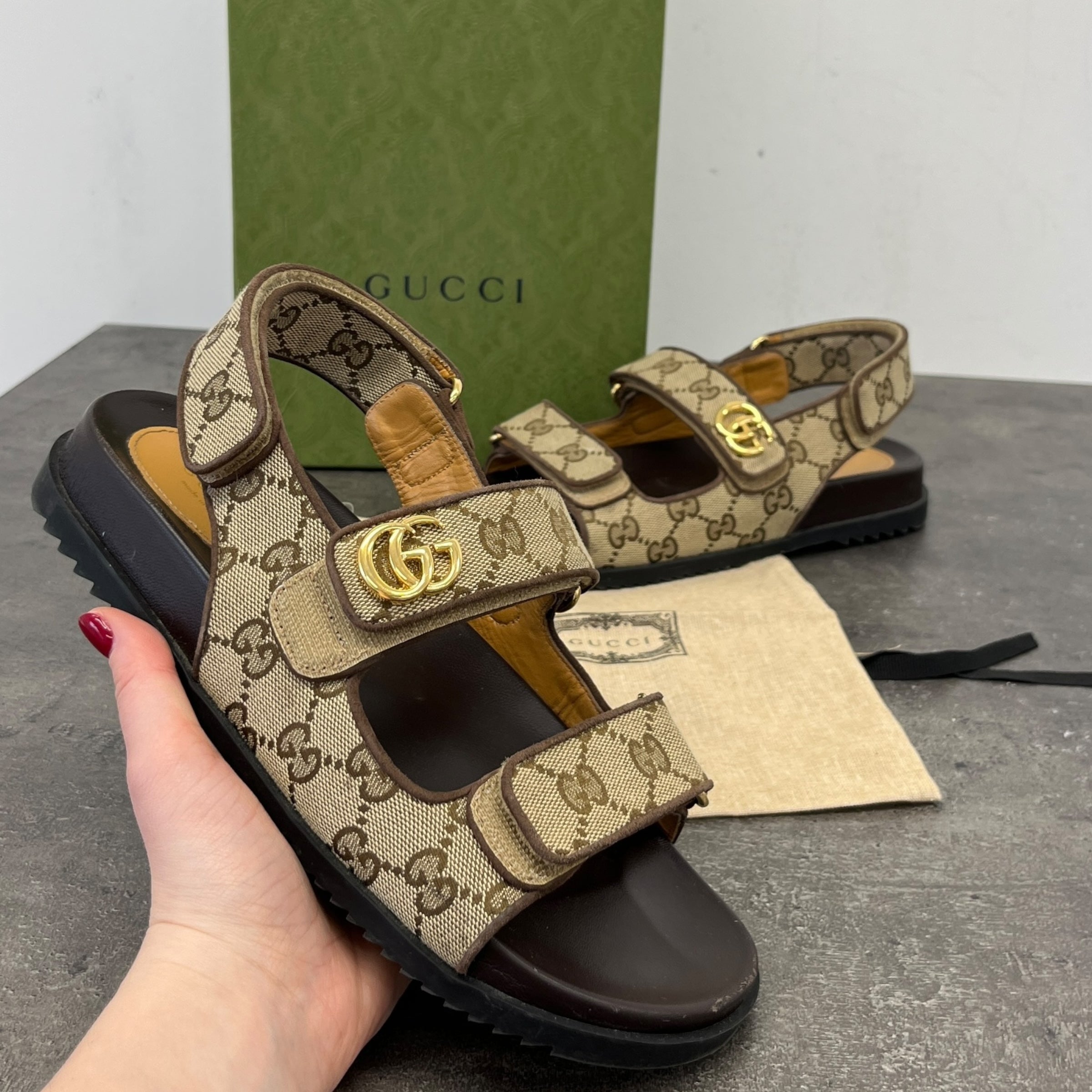 Women's Gg Supreme Moritz Sandals Beige Size EU 38 / UK 5