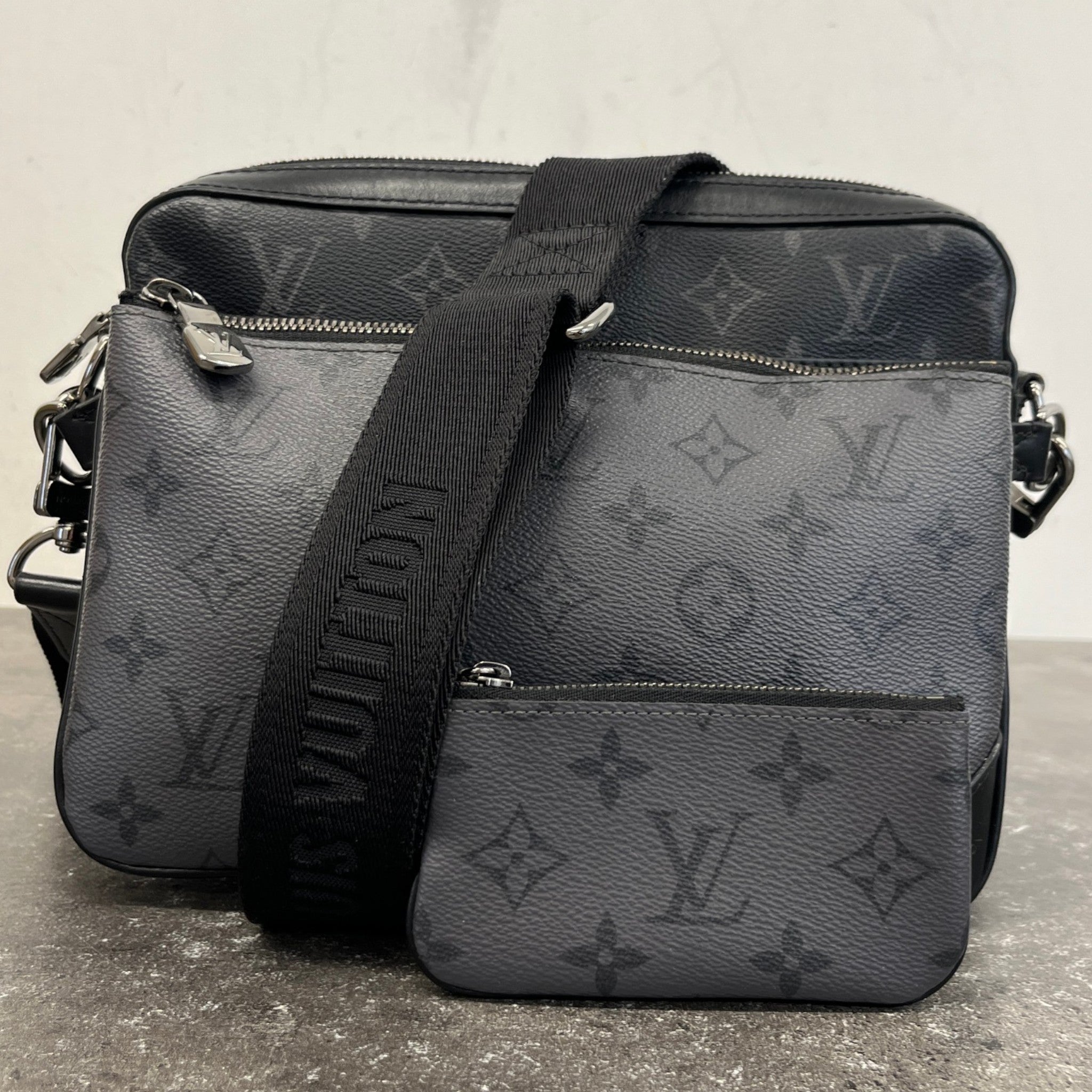 Men's Monogram Eclipse Trio Messenger Bag Grey