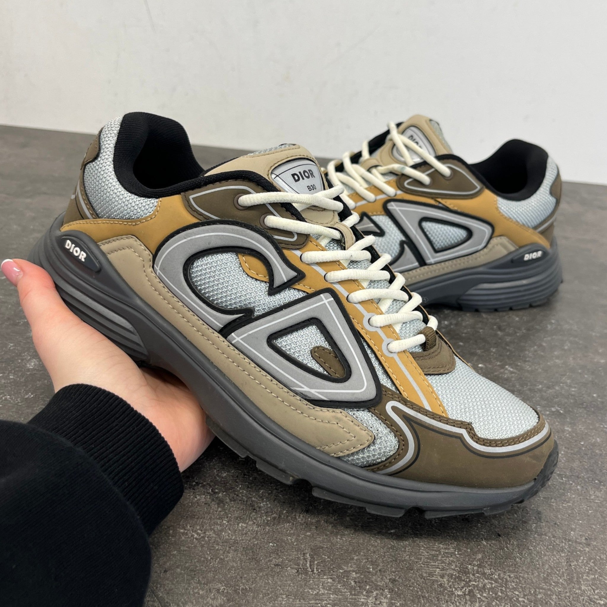 Men's B30 Low Trainers Brown Size EU 41.5 / UK 7.5