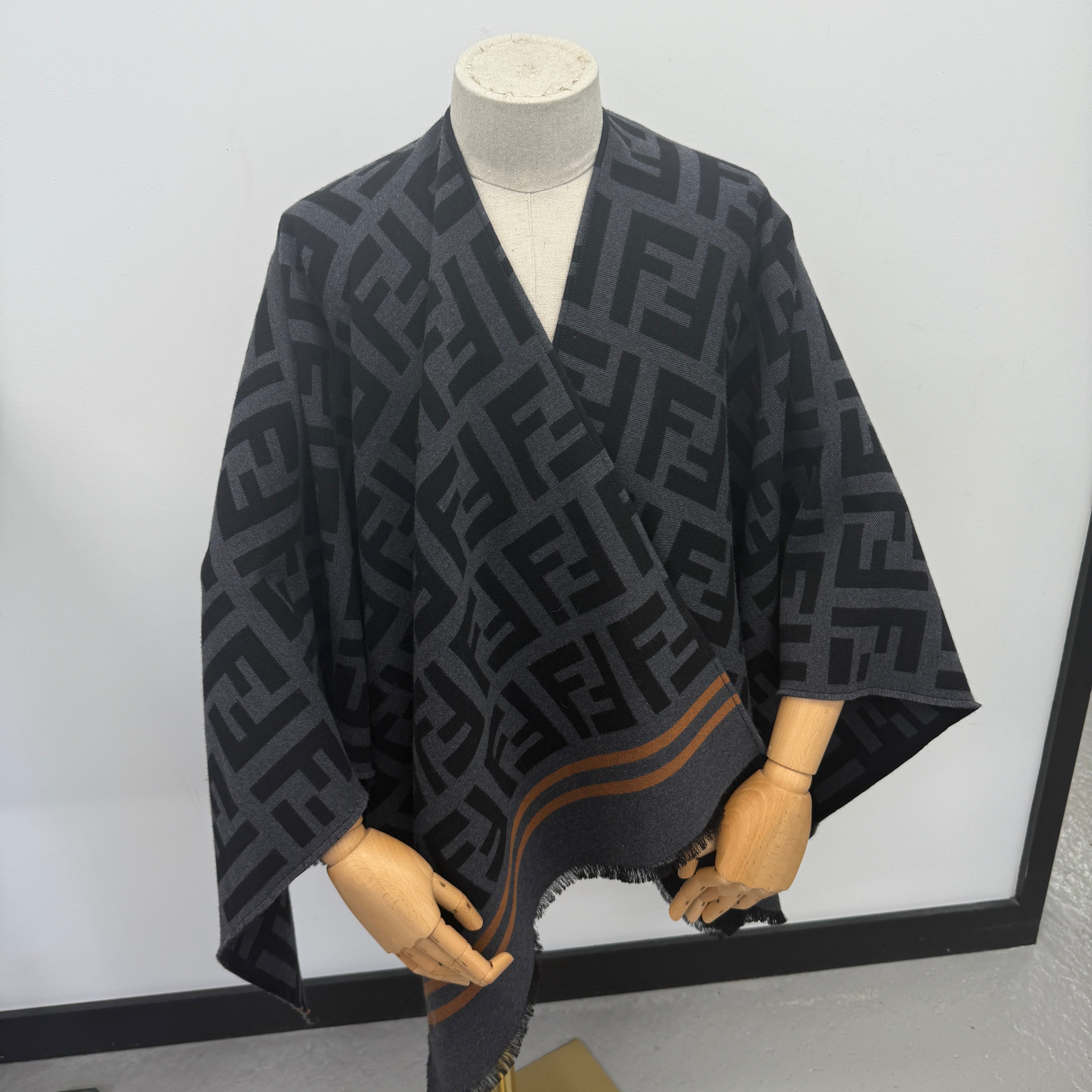 Women's Ff Monogram Poncho Charcoal