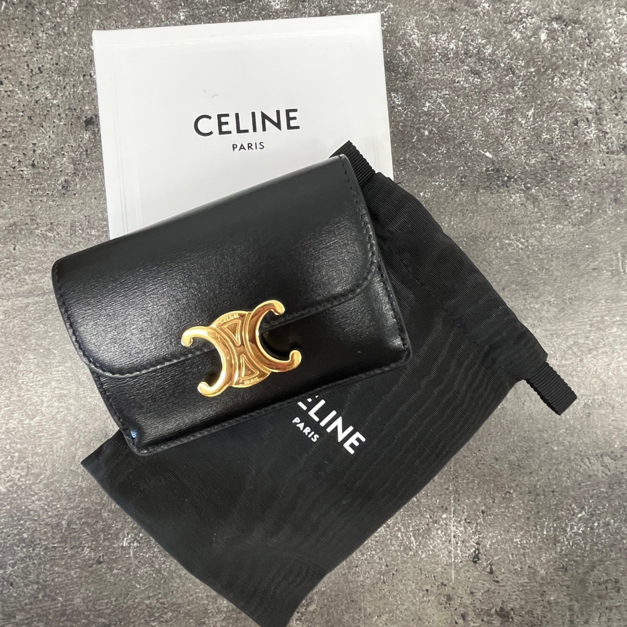 Women's Small Flap Triomphe Wallet Black