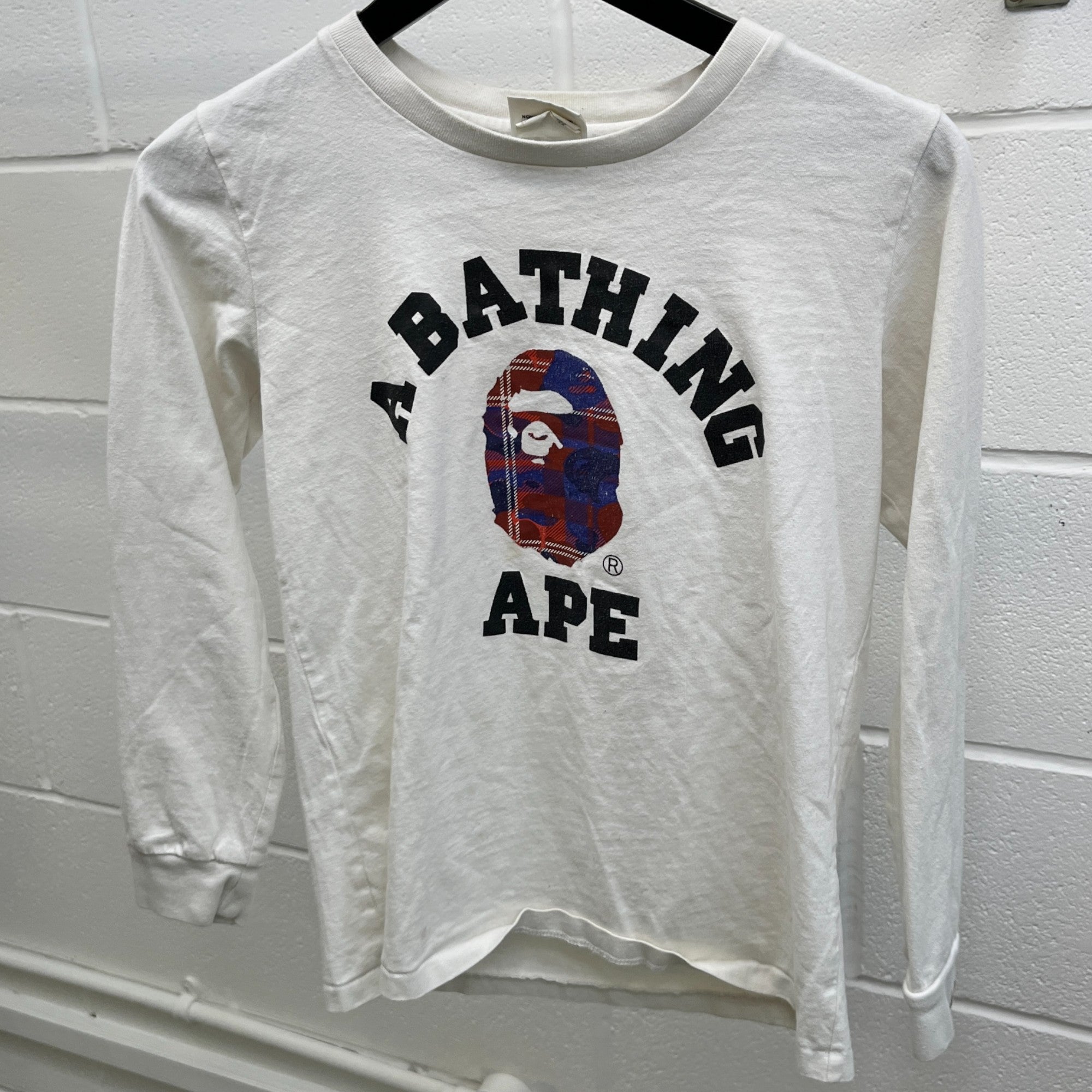 Women's Gorilla Logo Long Sleeve T-Shirt White Size XS