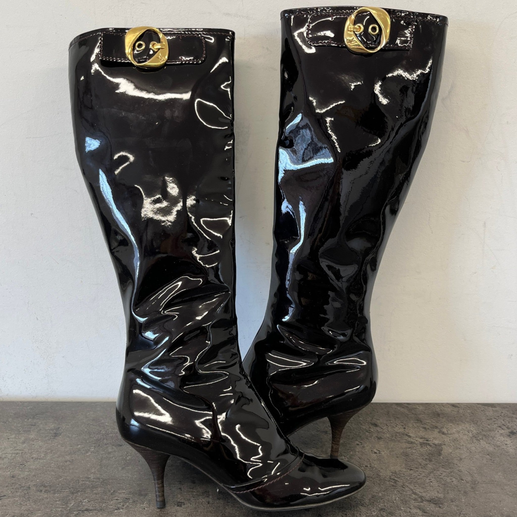 Women's Knee High Buckle Boots Burgundy Size EU 38 / UK 5