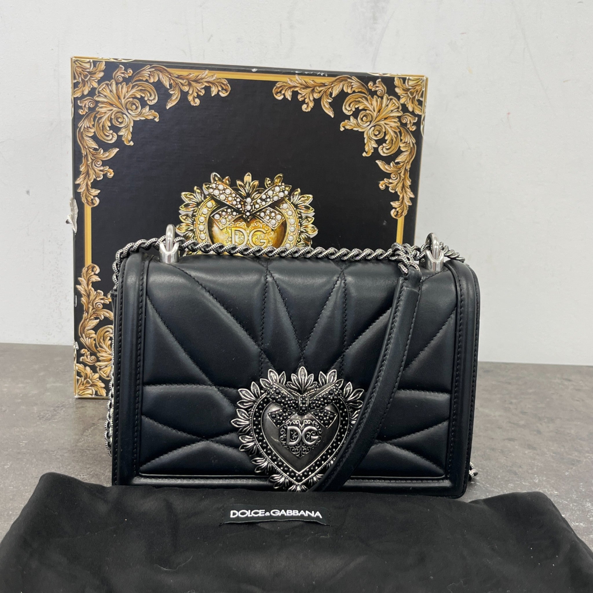 Women's Medium Devotion Bag Black