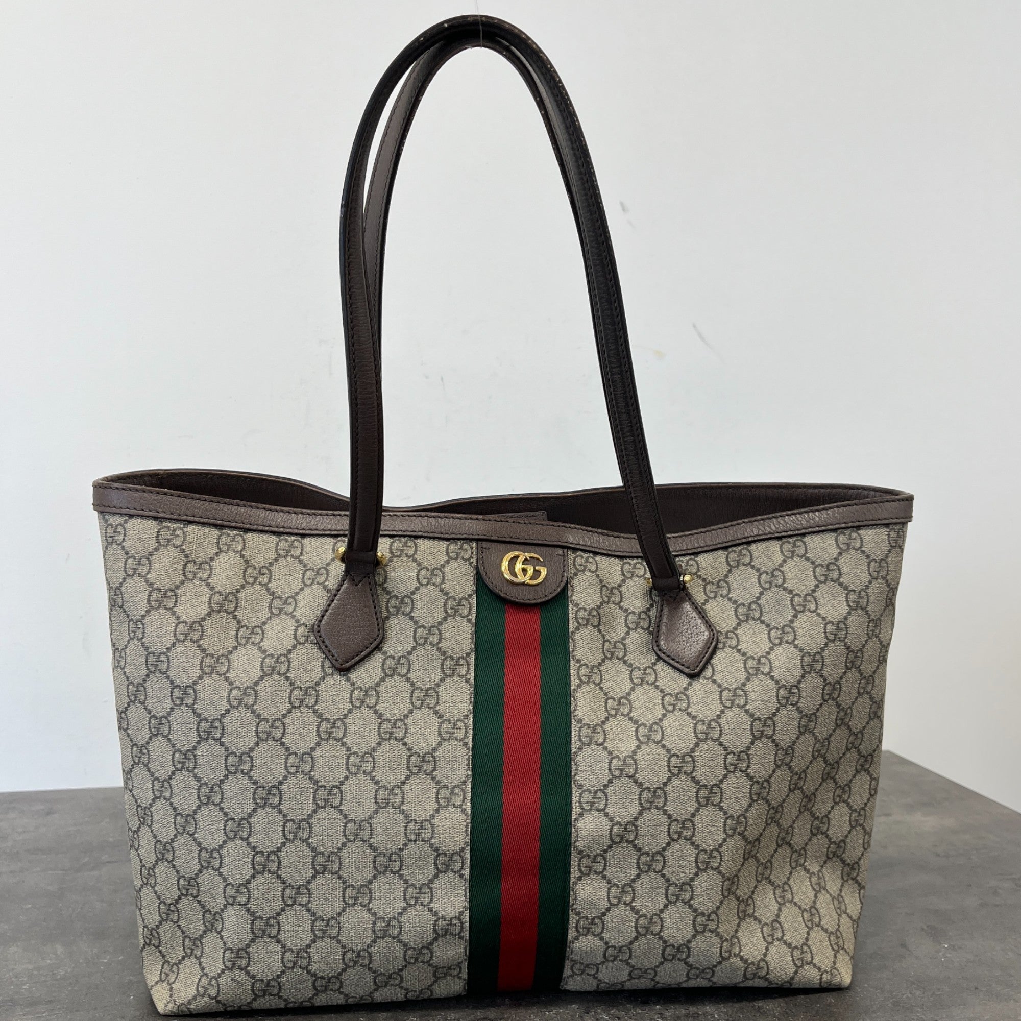 Women's Gg Supreme Web Bag Beige