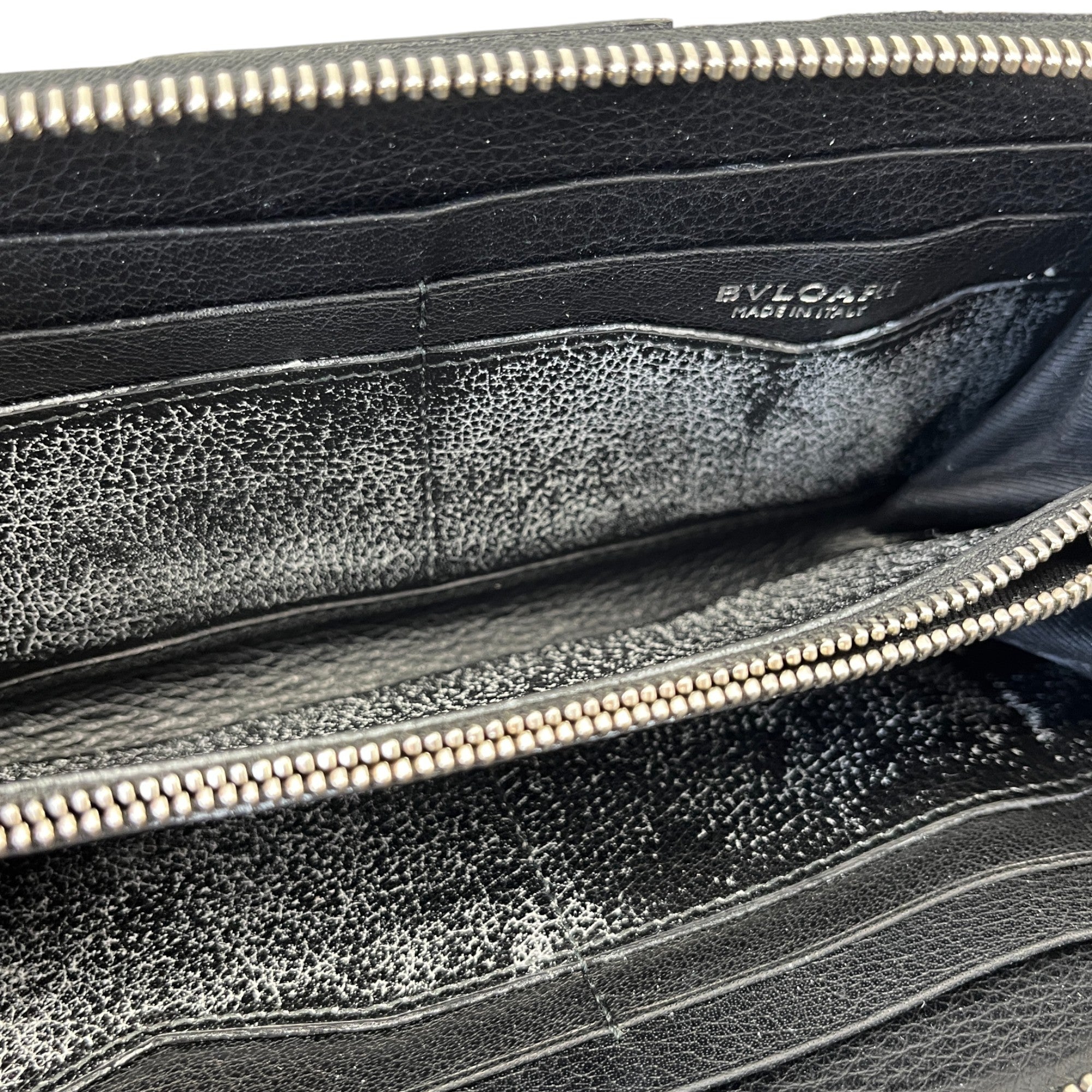 Women's Logo Zip Around Purse Black