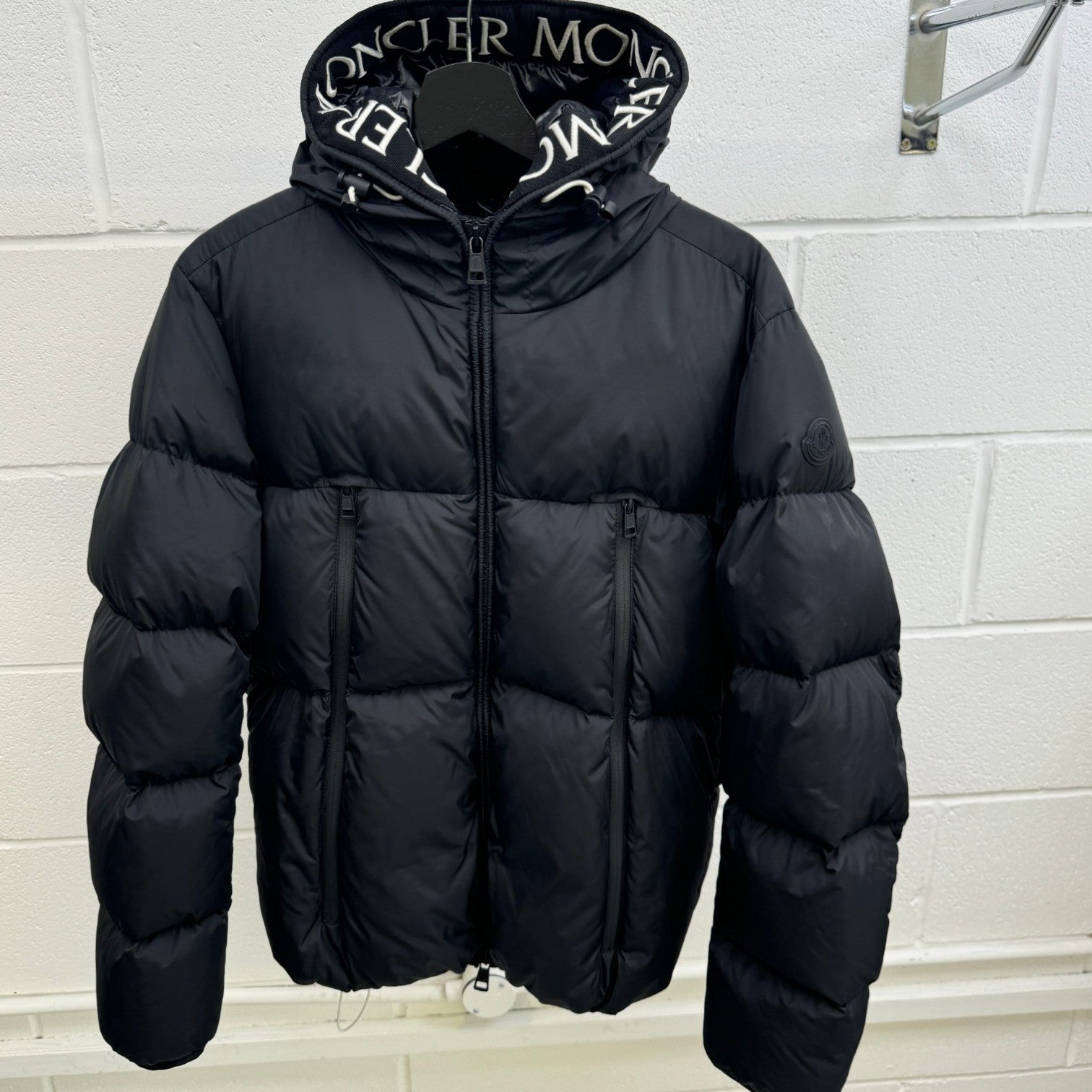 Men's Montcla Down Jacket Black Size 2 / M