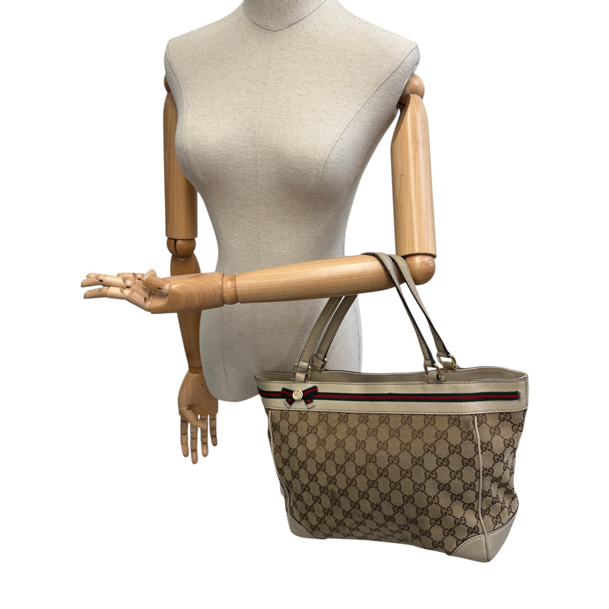 Women's Gg Supreme Bag Beige