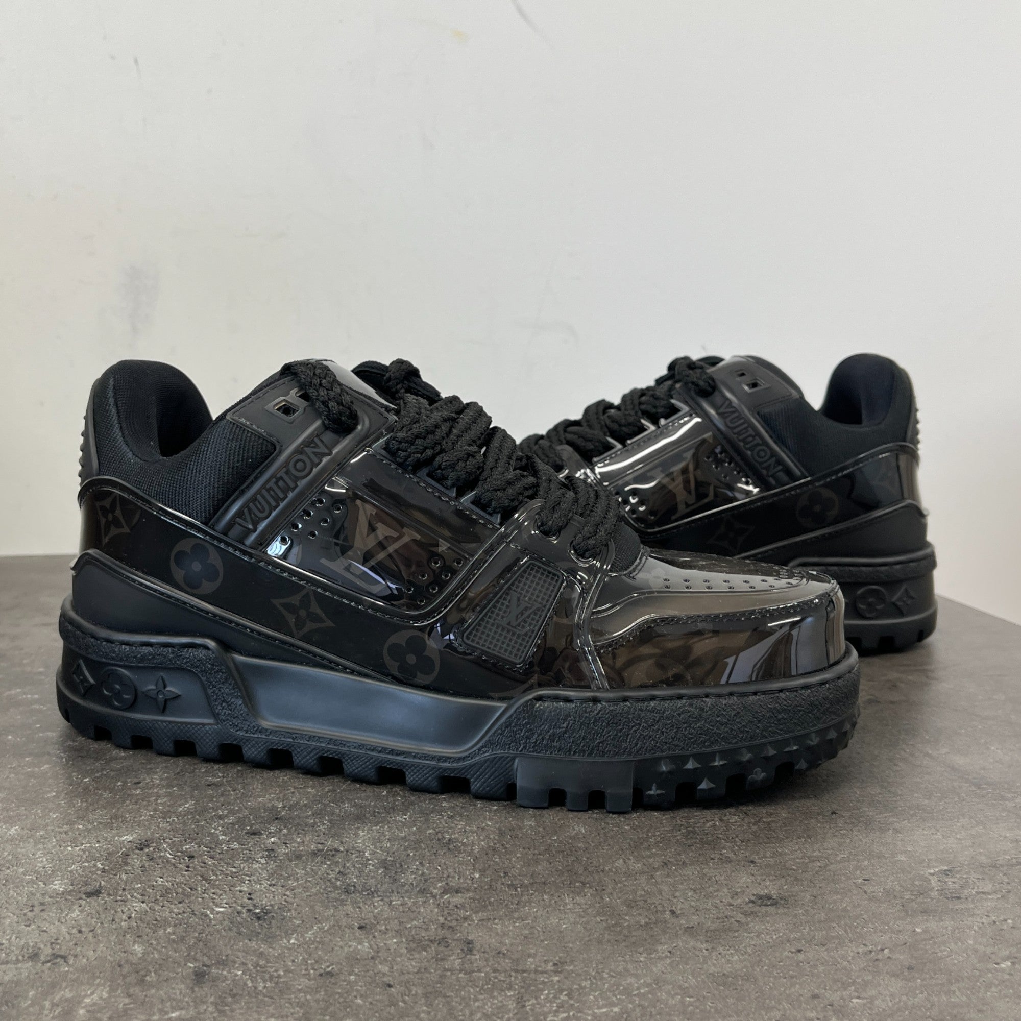 Men's Lv Maxi Low Trainers Black Size EU 41 / UK 7