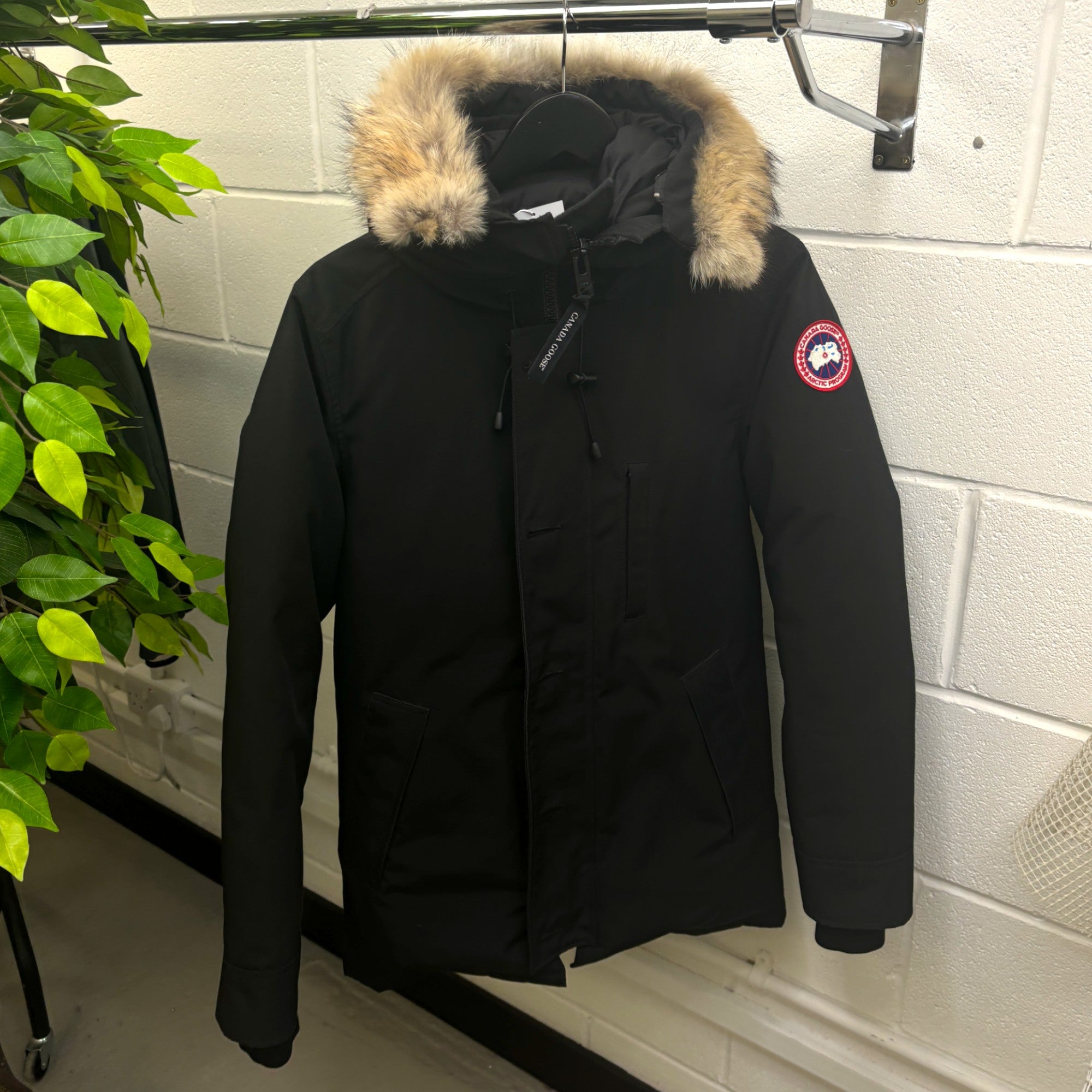 Men's Chateau Down Jacket Black Size XS