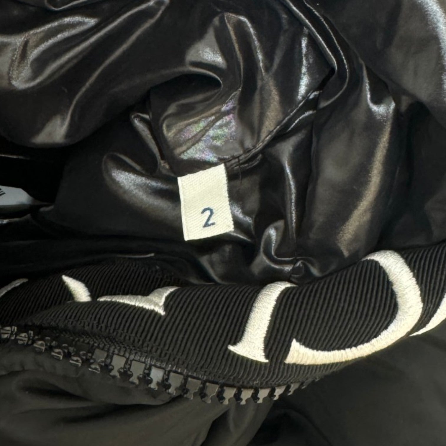 Men's Montcla Down Jacket Black Size 2 / M