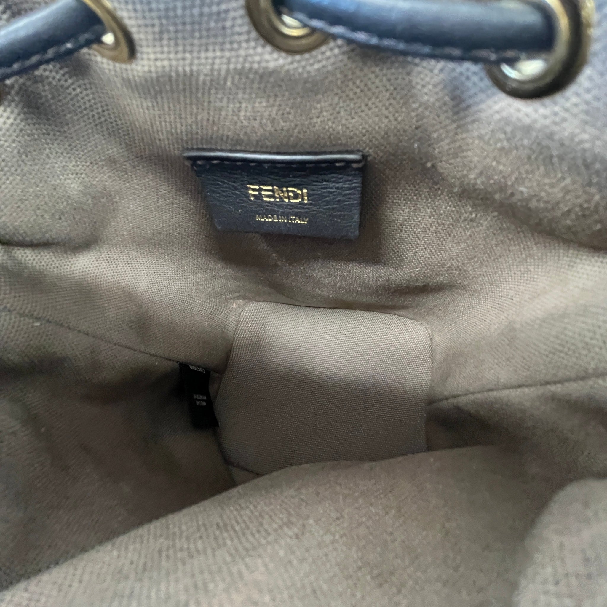 Women's Small Mon Tresor Bucket Bag Beige