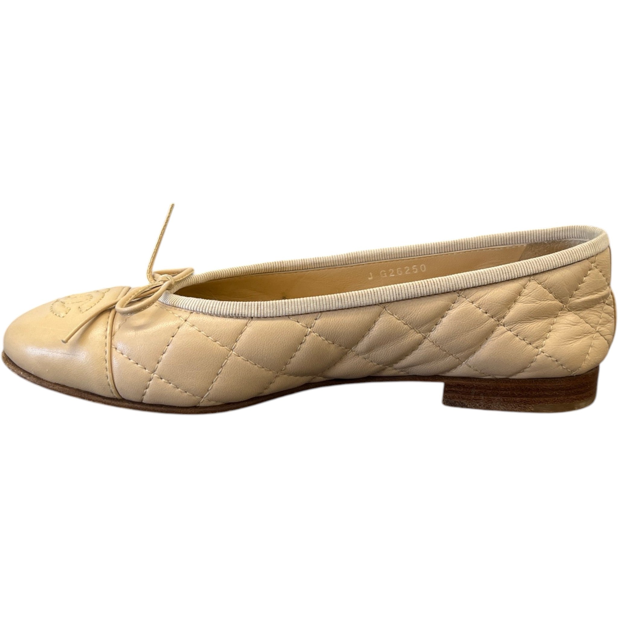Women's Cc Quilted Ballet Flat Slides Beige Size EU 35 / UK 2