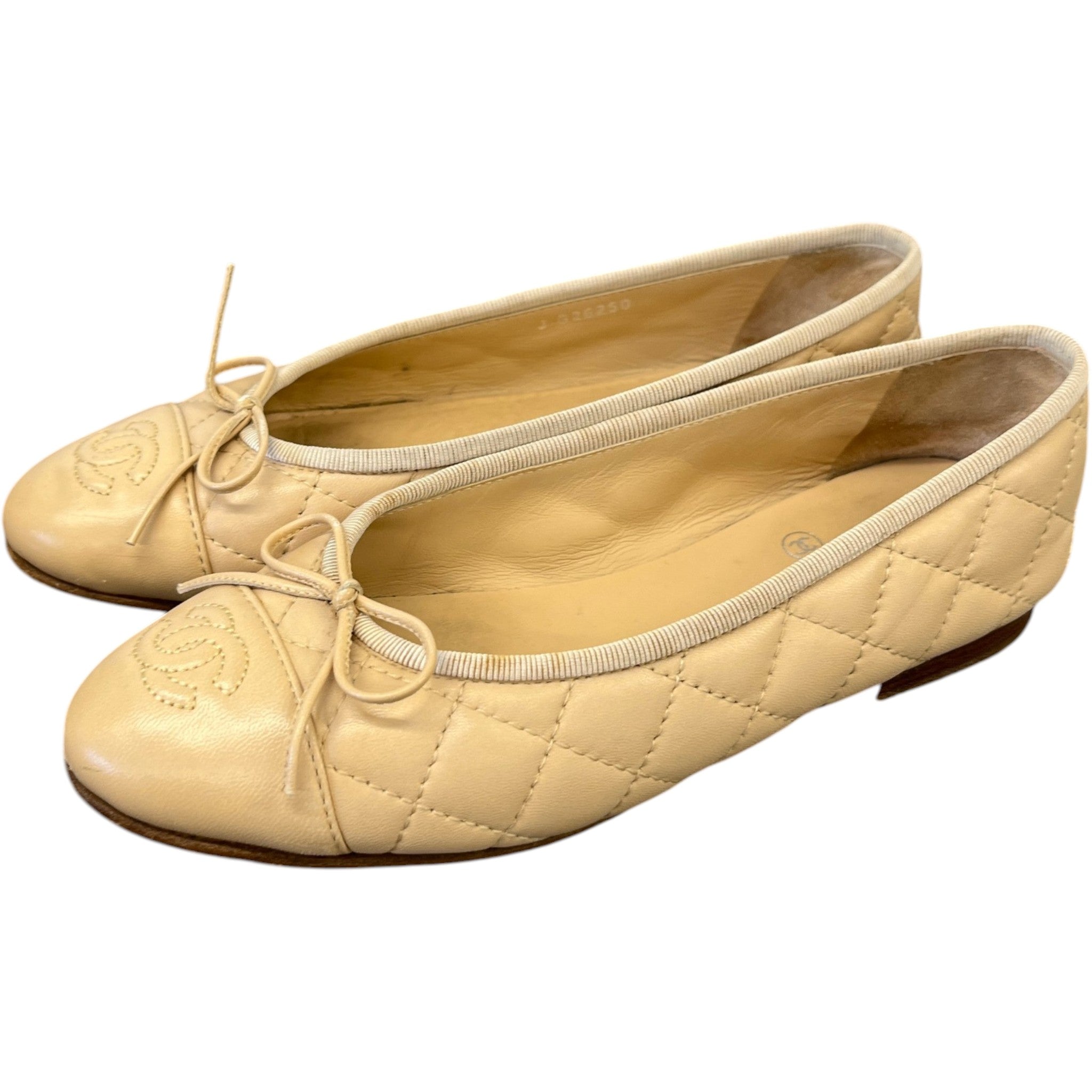 Women's Cc Quilted Ballet Flat Slides Beige Size EU 35 / UK 2