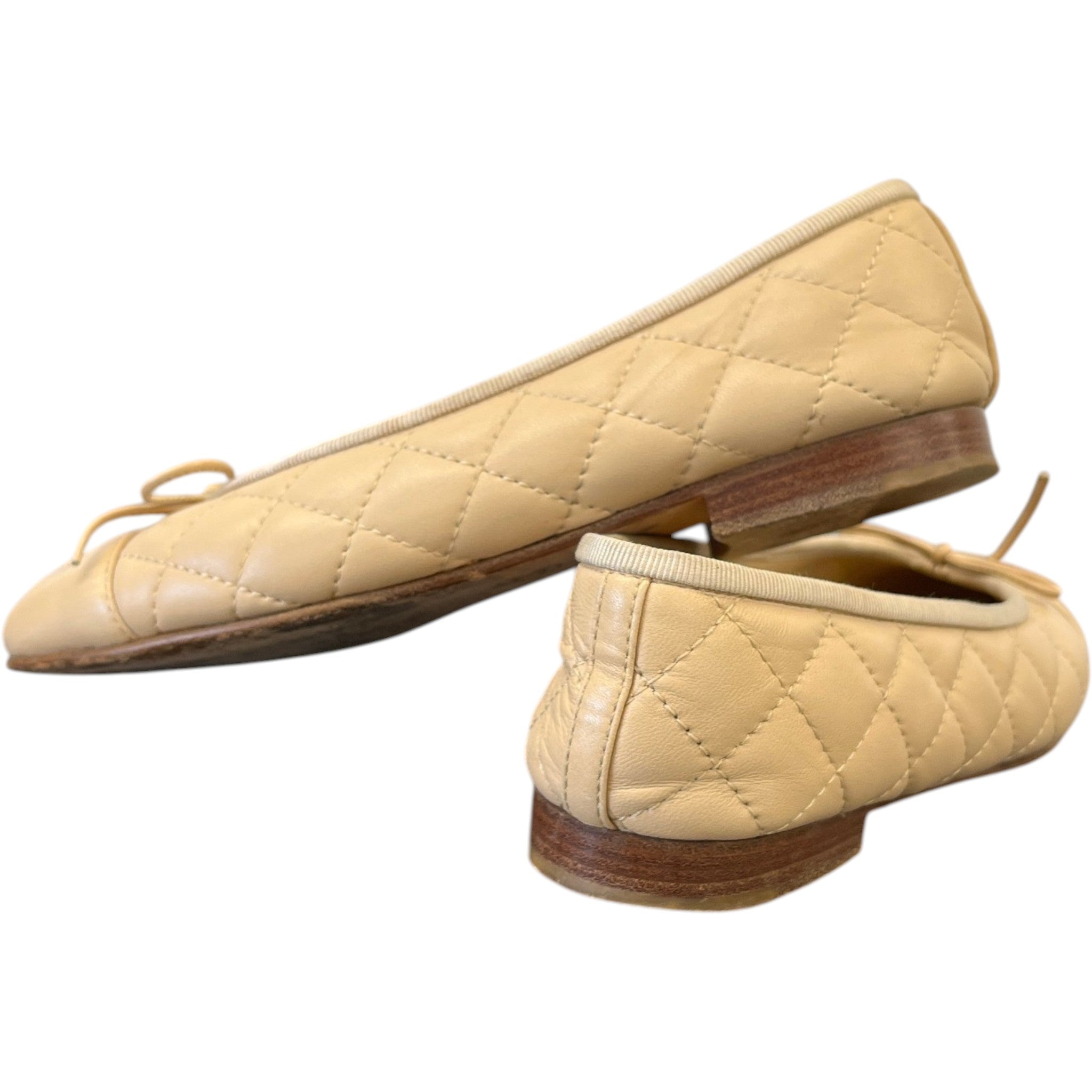 Women's Cc Quilted Ballet Flat Slides Beige Size EU 35 / UK 2
