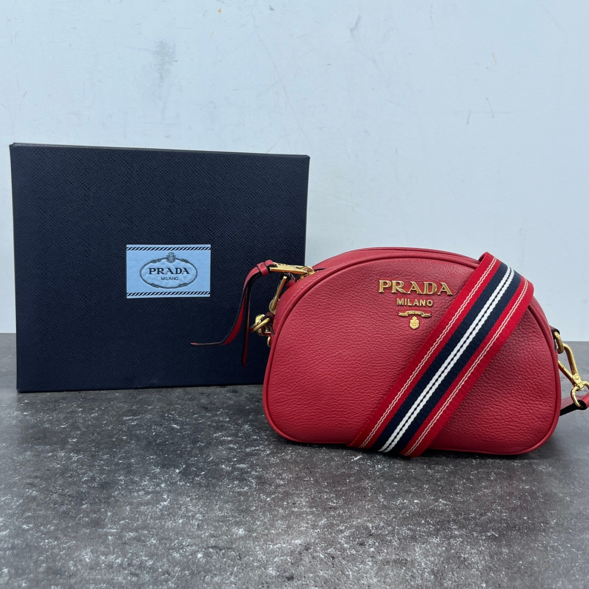 Women's Plaque Logo Crossbody Bag Red