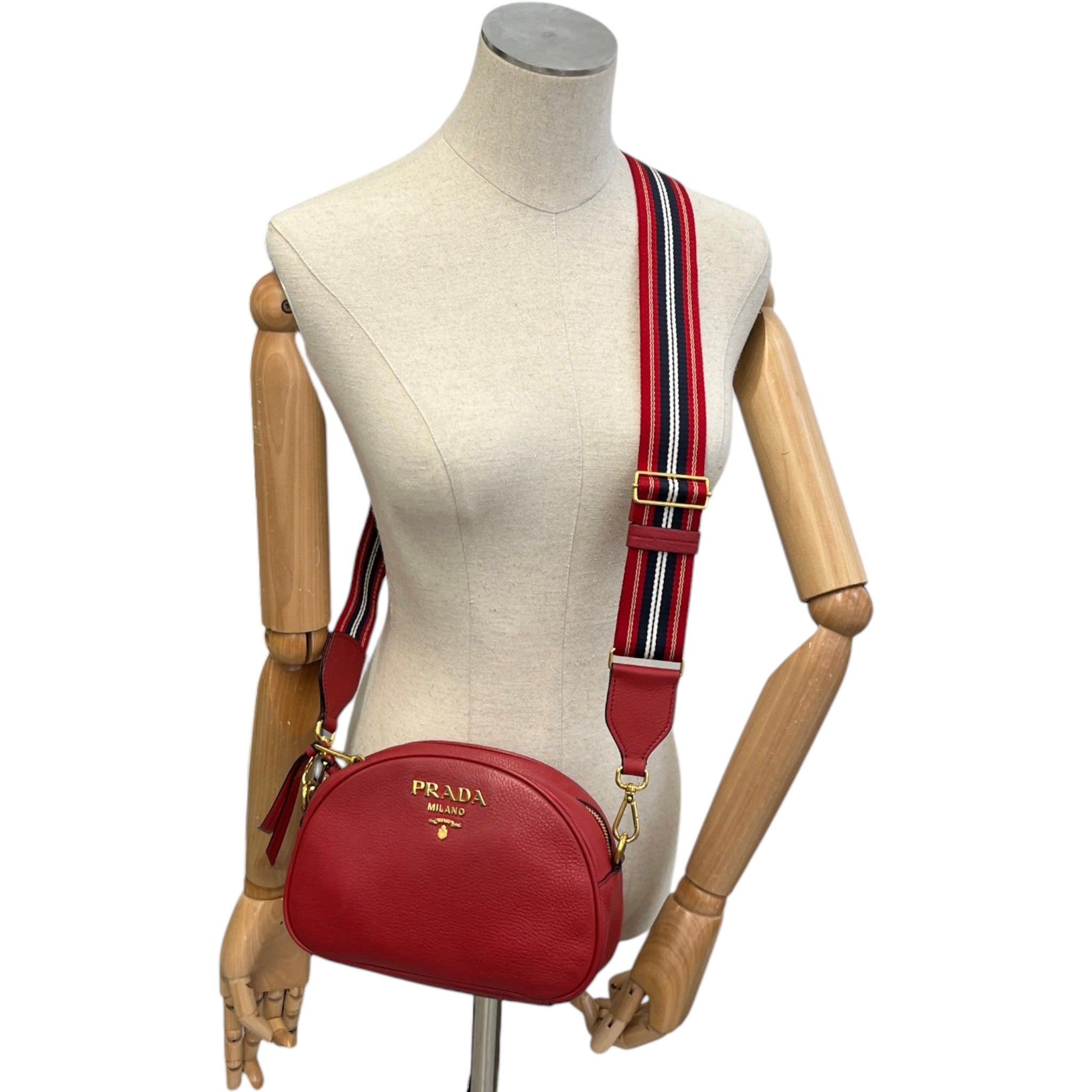 Women's Plaque Logo Crossbody Bag Red