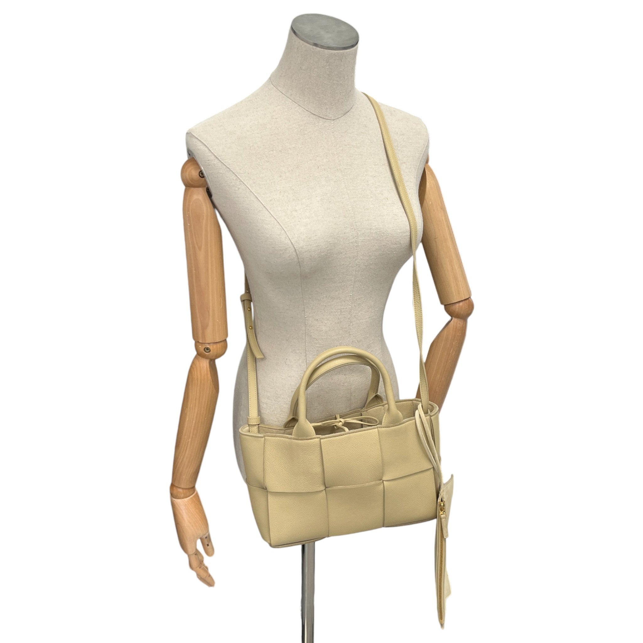 Women's Arco Small Tote Bag Beige