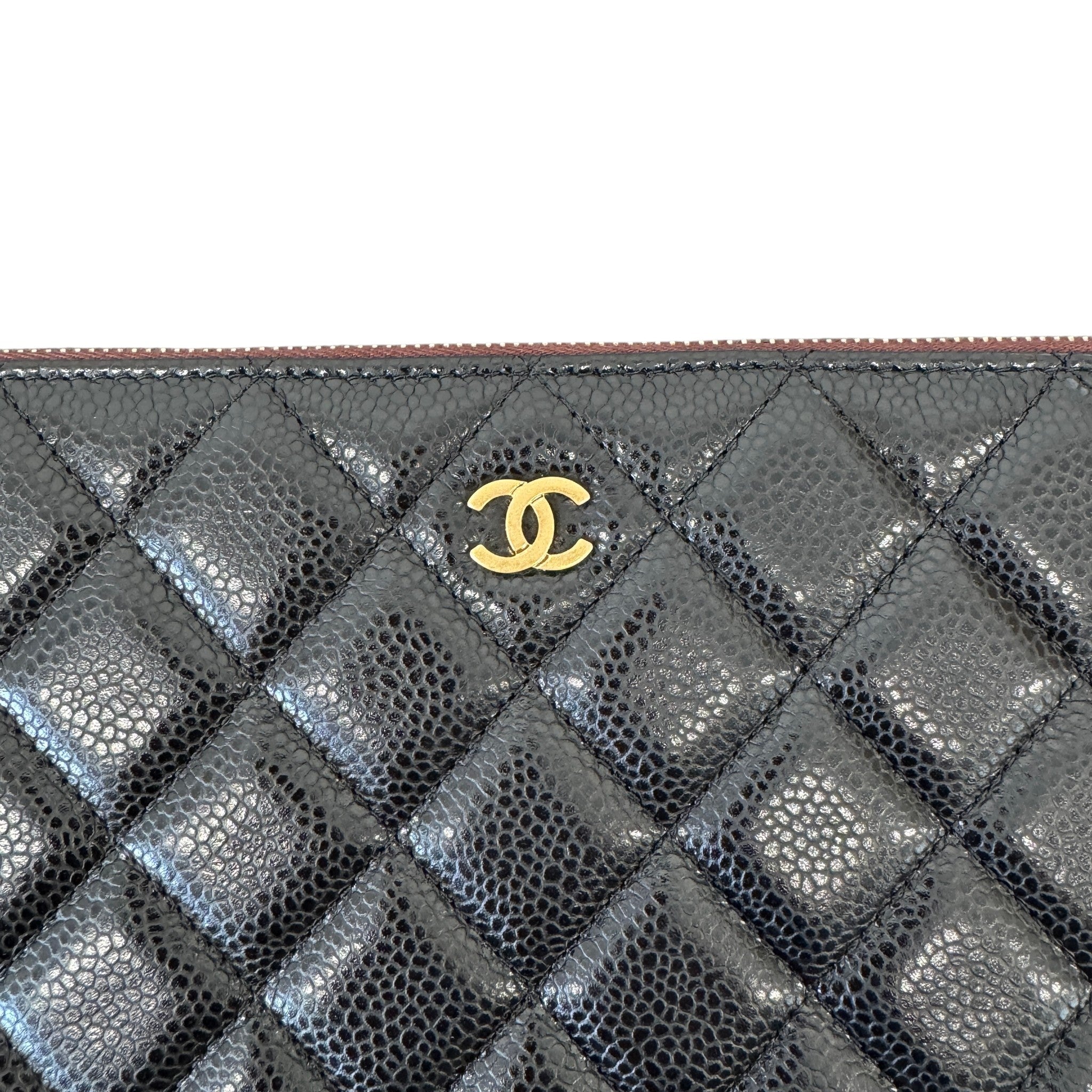 Women's Timeless/Classique Caviar Quilted Clutch Black