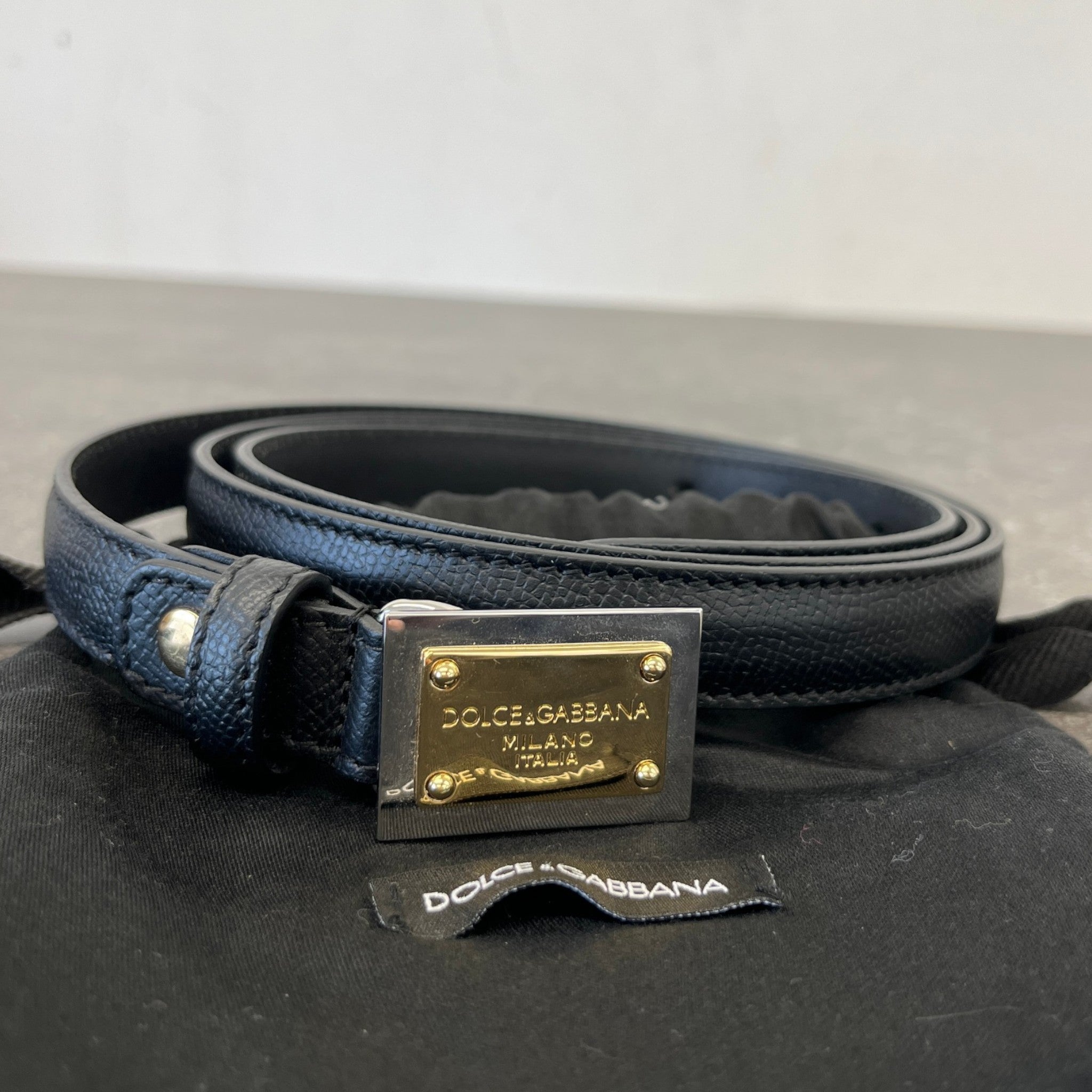 Women's Plaque Logo Belt Black Size Waist 40"