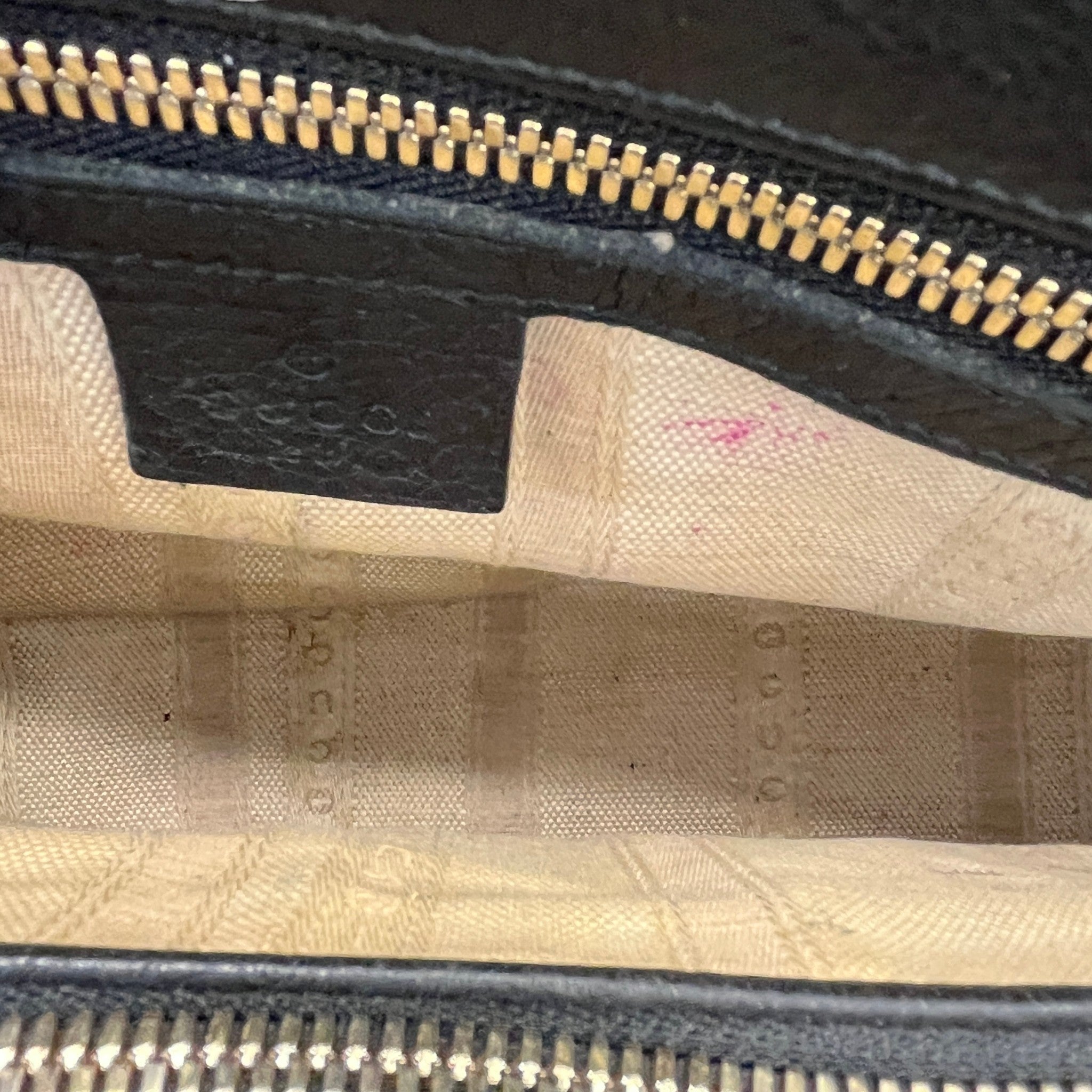 Women's Gg Supreme Microguccissima Bag Black
