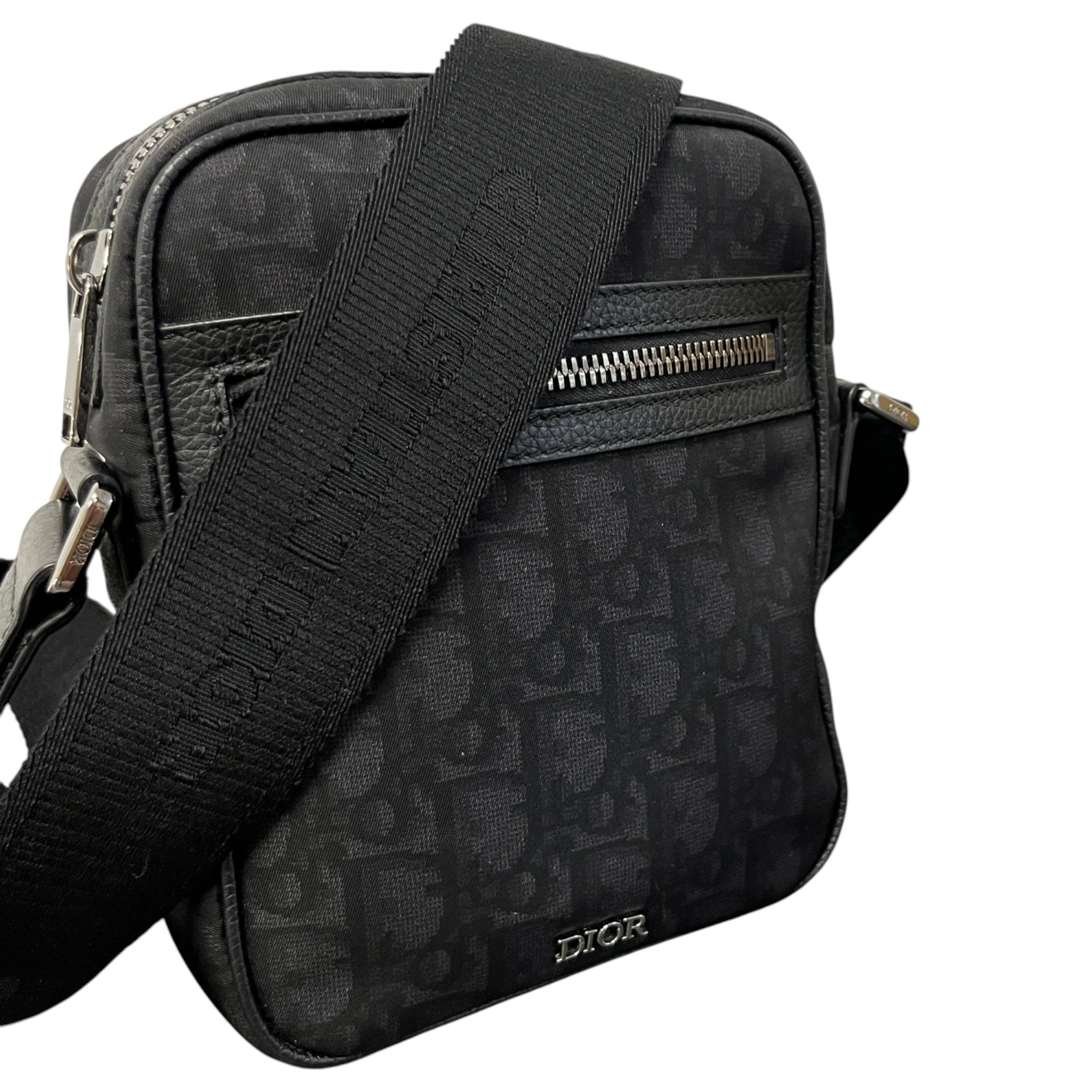 Men's Oblique Messenger Bag Black