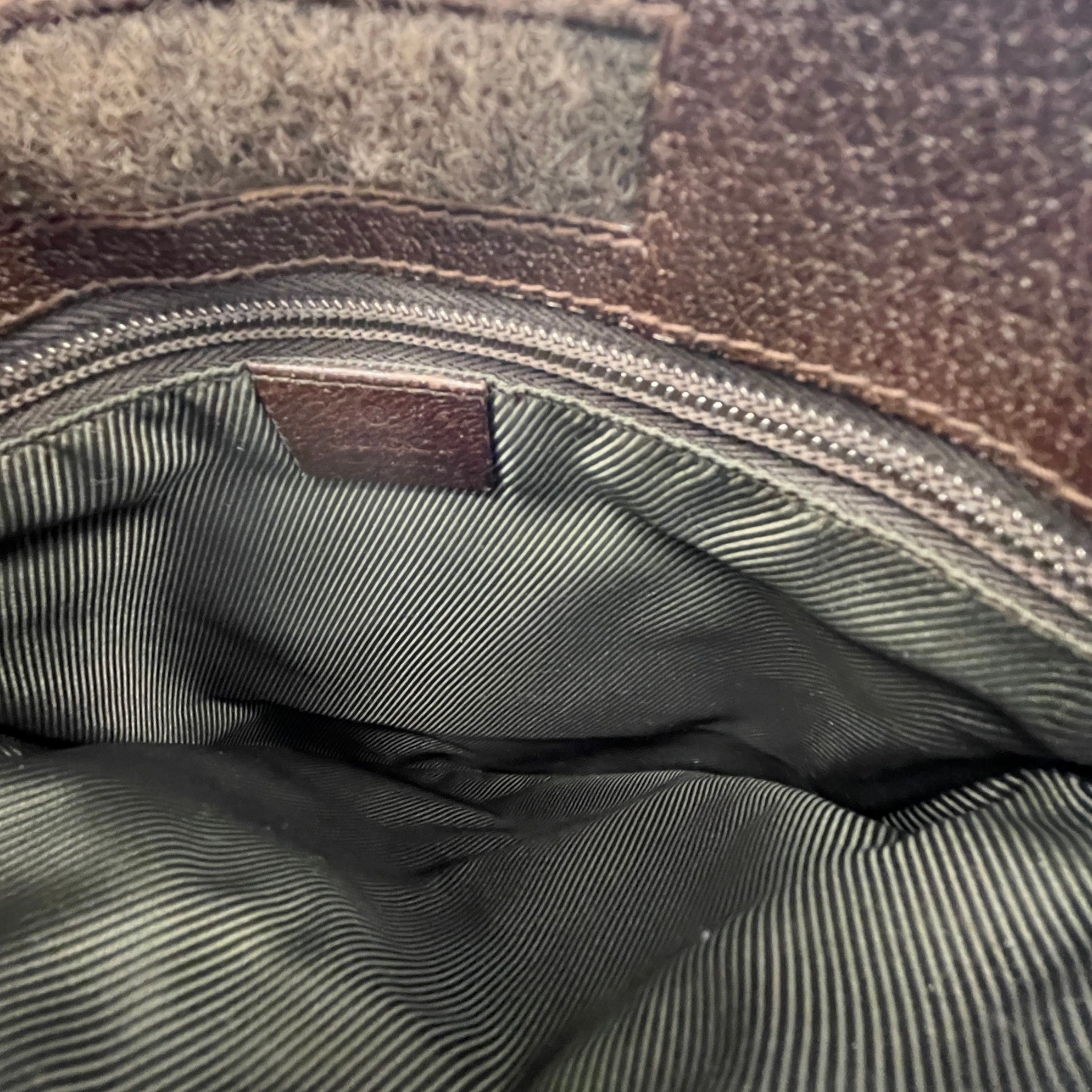 Men's Gg Supreme Messenger Bag Beige