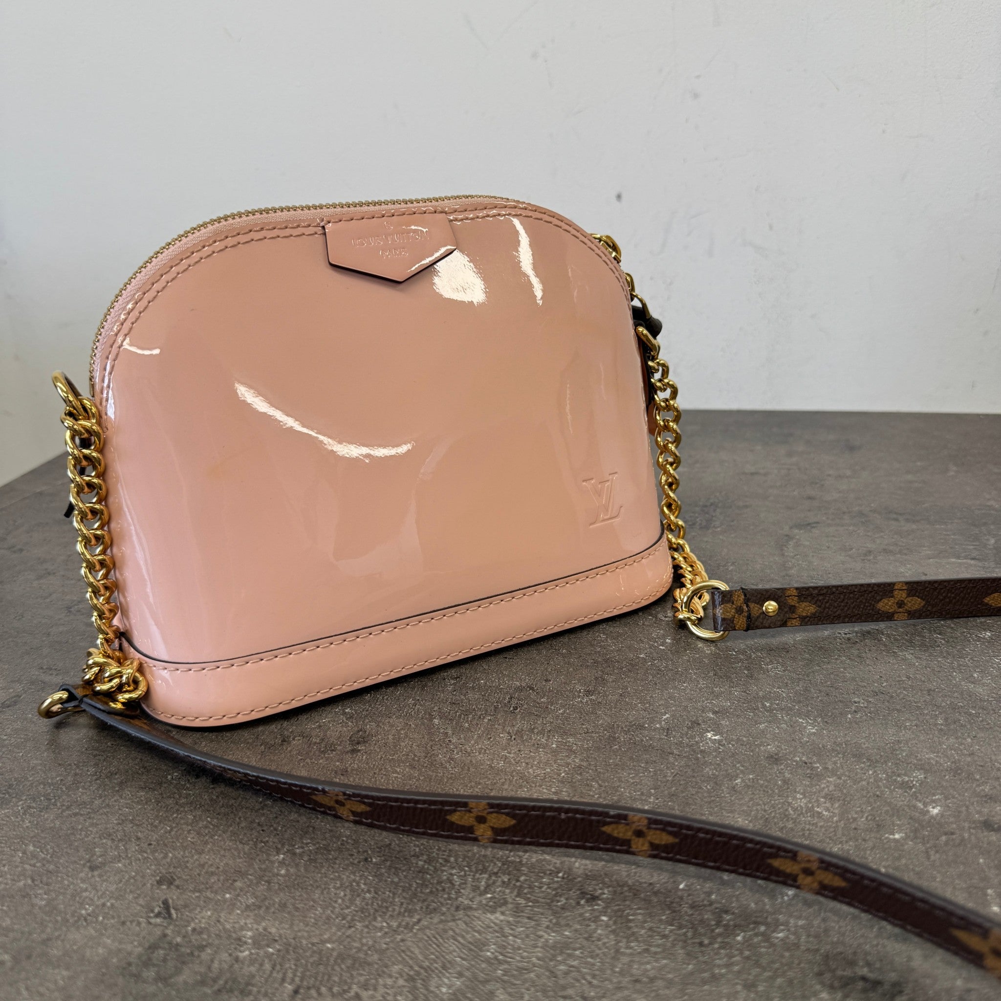 Women's Vernis Alma Mini Chain Bag Pink